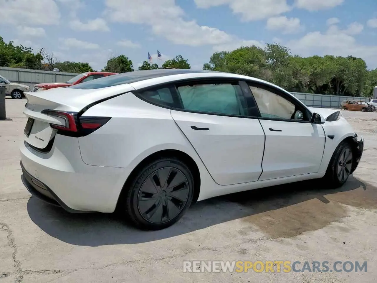 3 Photograph of a damaged car 5YJ3E1EB2SF882842 TESLA MODEL 3 2025