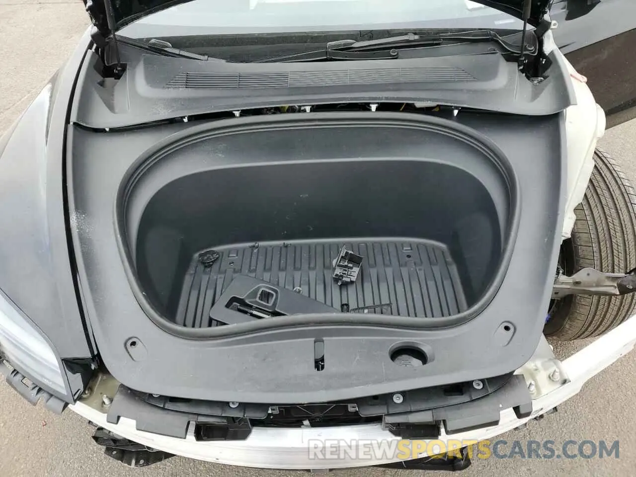 11 Фотография поврежденного автомобиля 5YJ3E1EB2SF923115 TESLA MODEL 3 2025