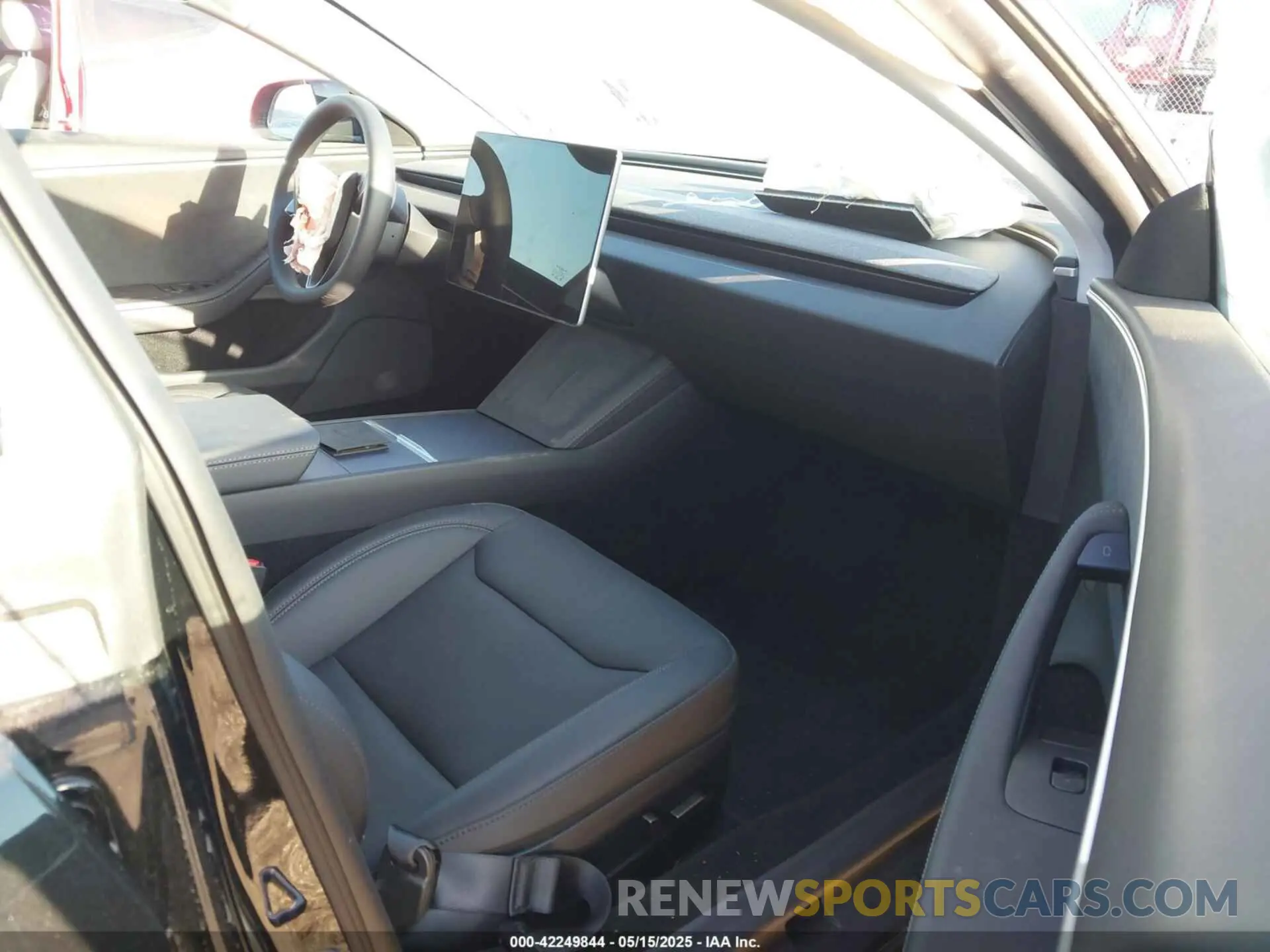 5 Фотография поврежденного автомобиля 5YJ3E1EB3SF926394 TESLA MODEL 3 2025