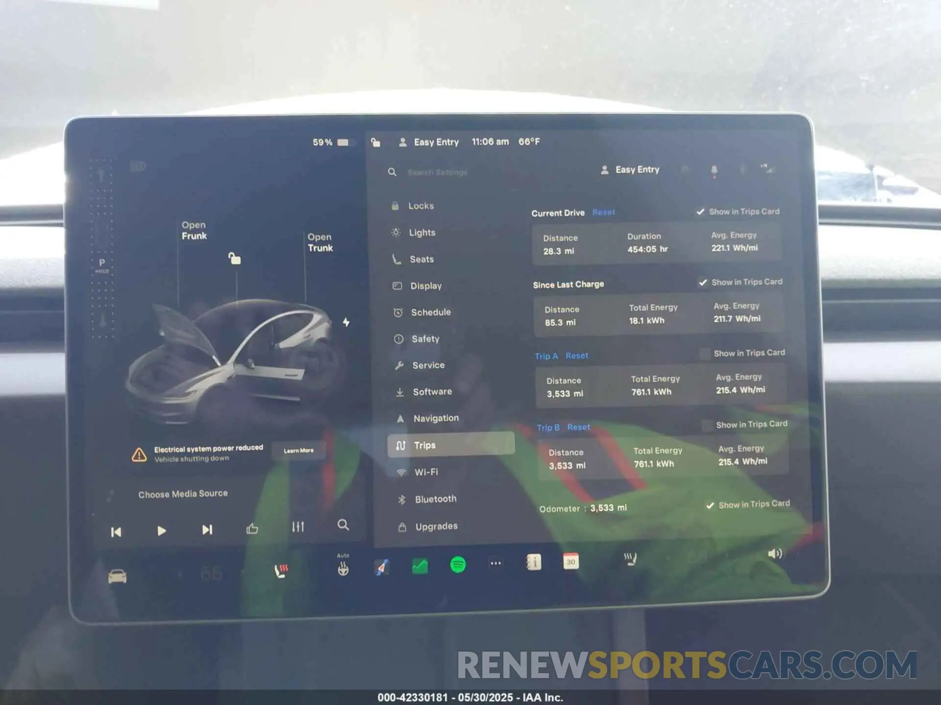 17 Фотография поврежденного автомобиля 5YJ3E1EB4SF943771 TESLA MODEL 3 2025