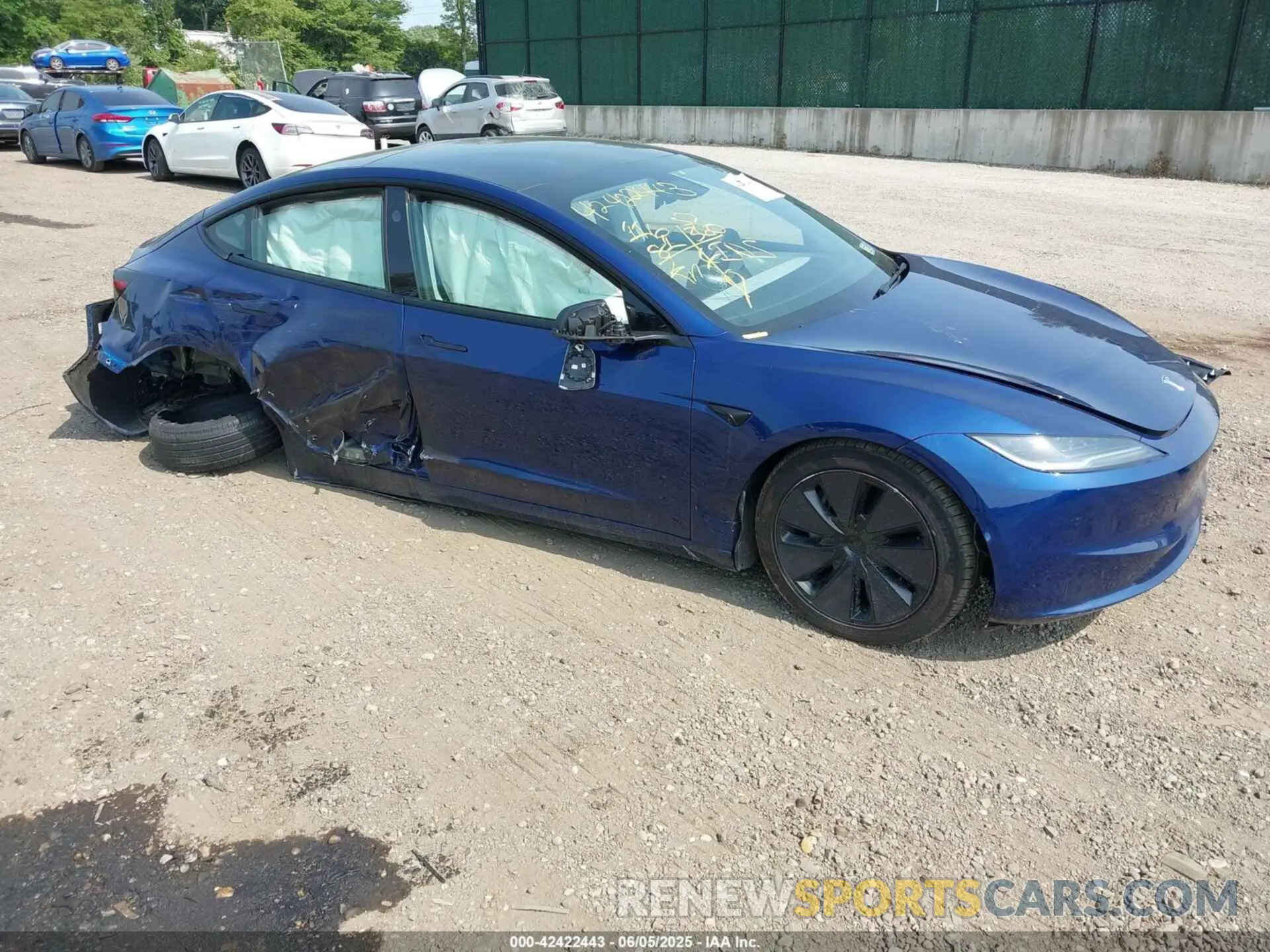 1 Фотография поврежденного автомобиля 5YJ3E1EB6SF874419 TESLA MODEL 3 2025