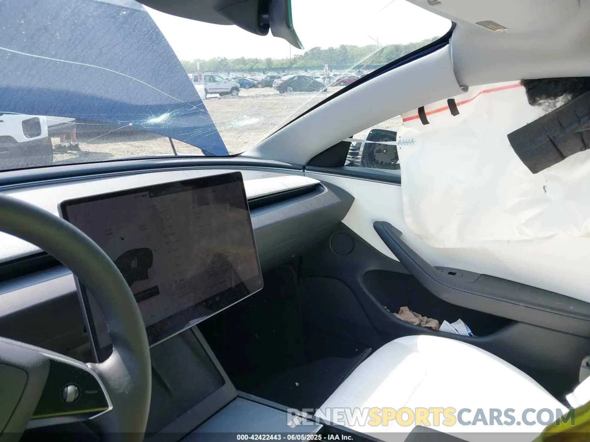 5 Фотография поврежденного автомобиля 5YJ3E1EB6SF874419 TESLA MODEL 3 2025