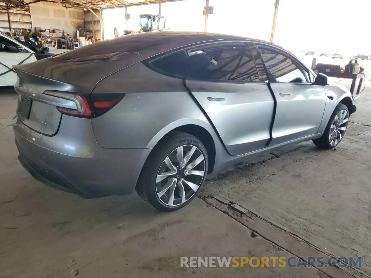 3 Фотография поврежденного автомобиля 5YJ3E1EB6SF935588 TESLA MODEL 3 2025