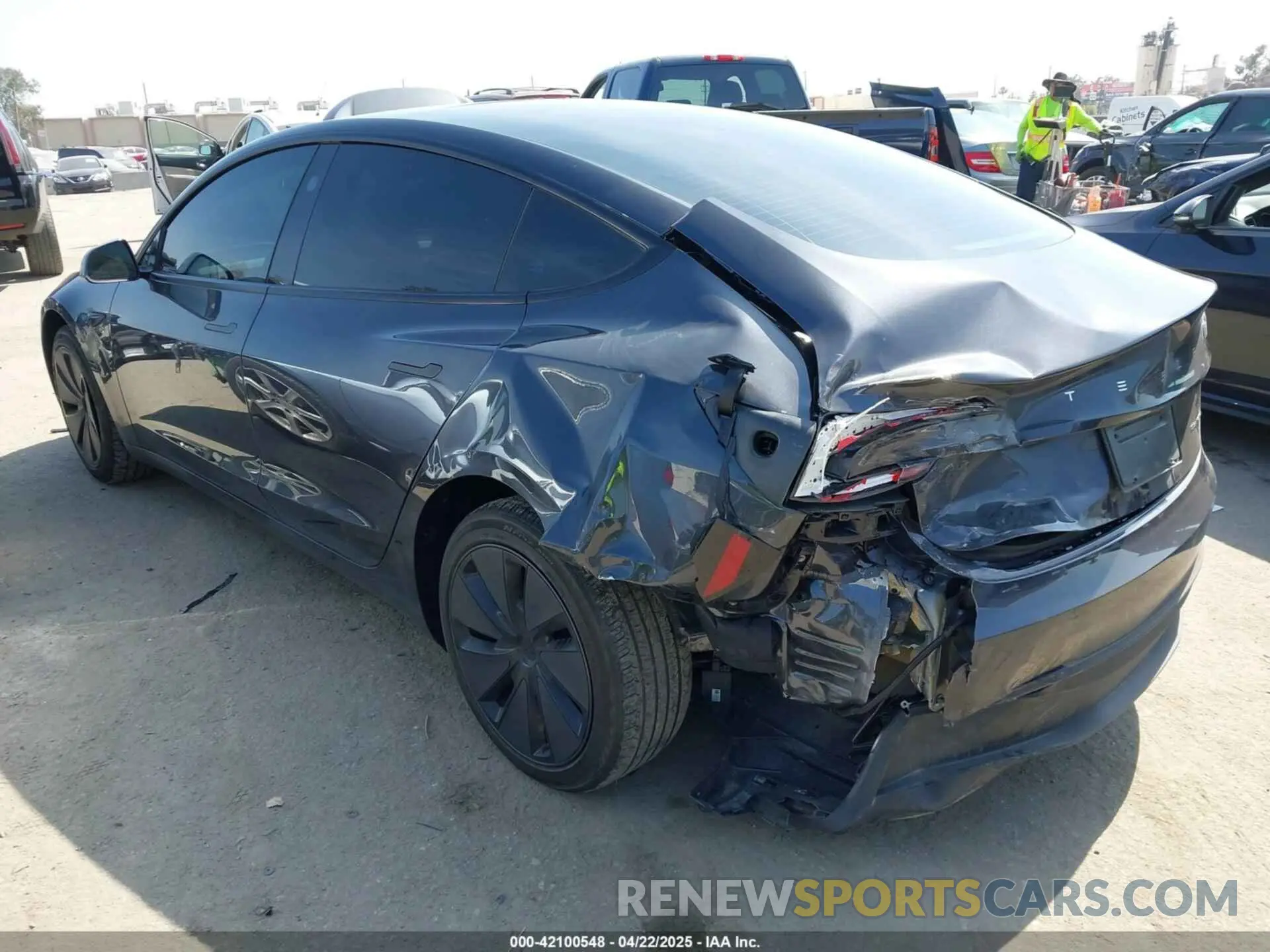 3 Фотография поврежденного автомобиля 5YJ3E1EB8SF877256 TESLA MODEL 3 2025