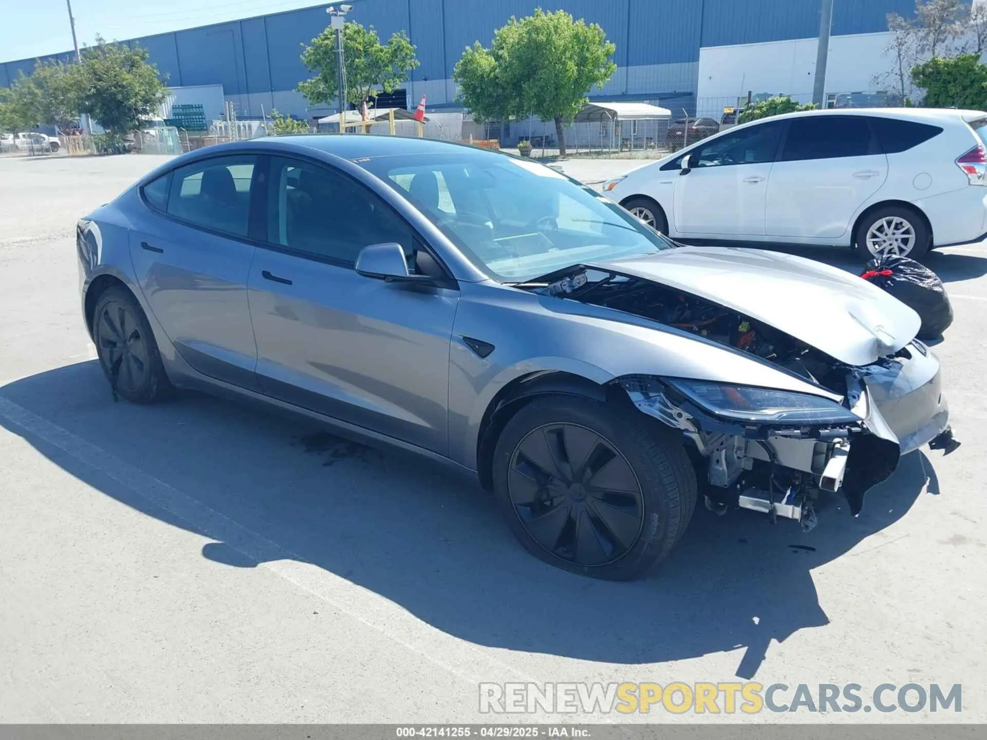 1 Фотография поврежденного автомобиля 5YJ3E1EB9SF873801 TESLA MODEL 3 2025