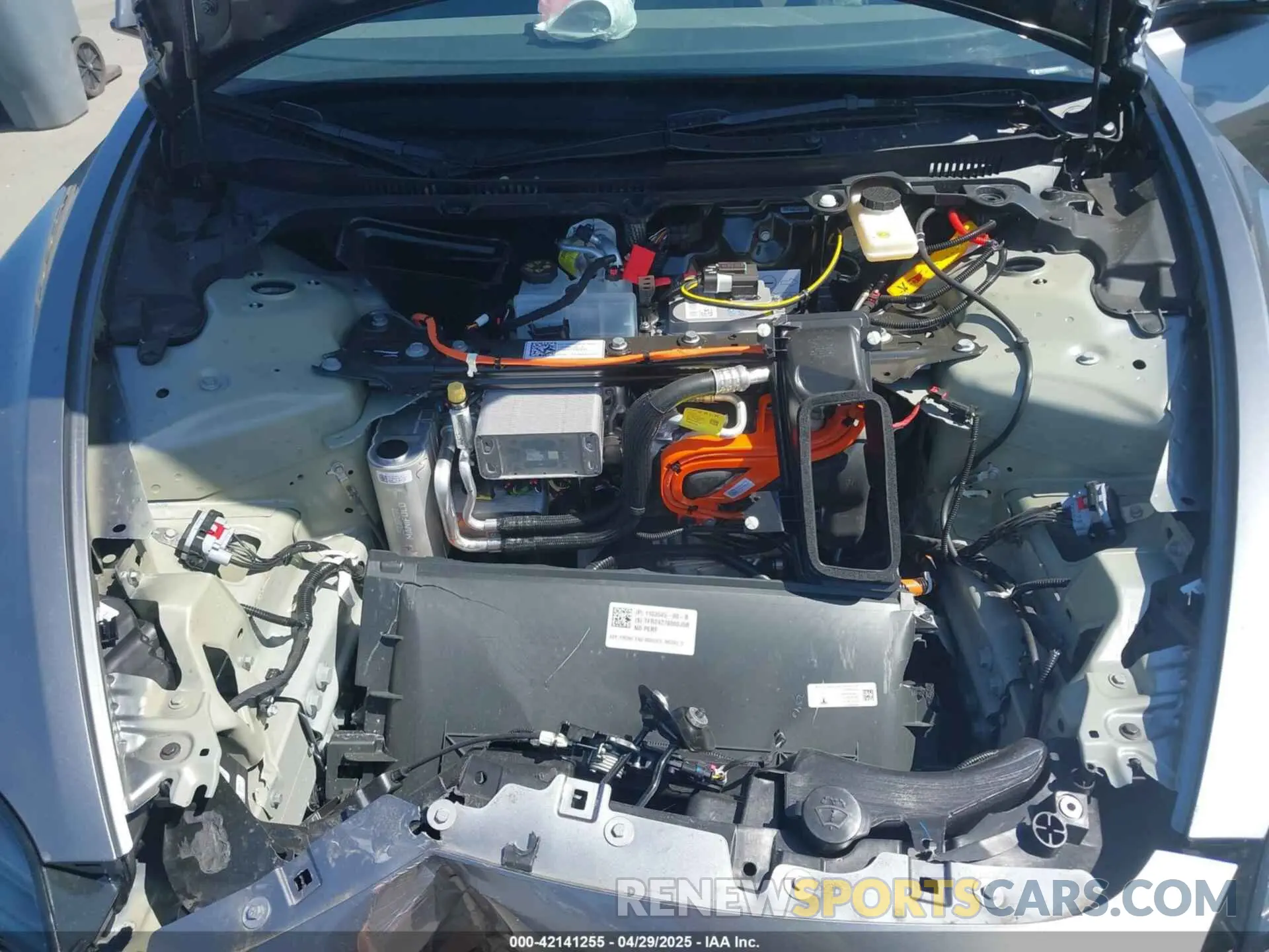 10 Фотография поврежденного автомобиля 5YJ3E1EB9SF873801 TESLA MODEL 3 2025