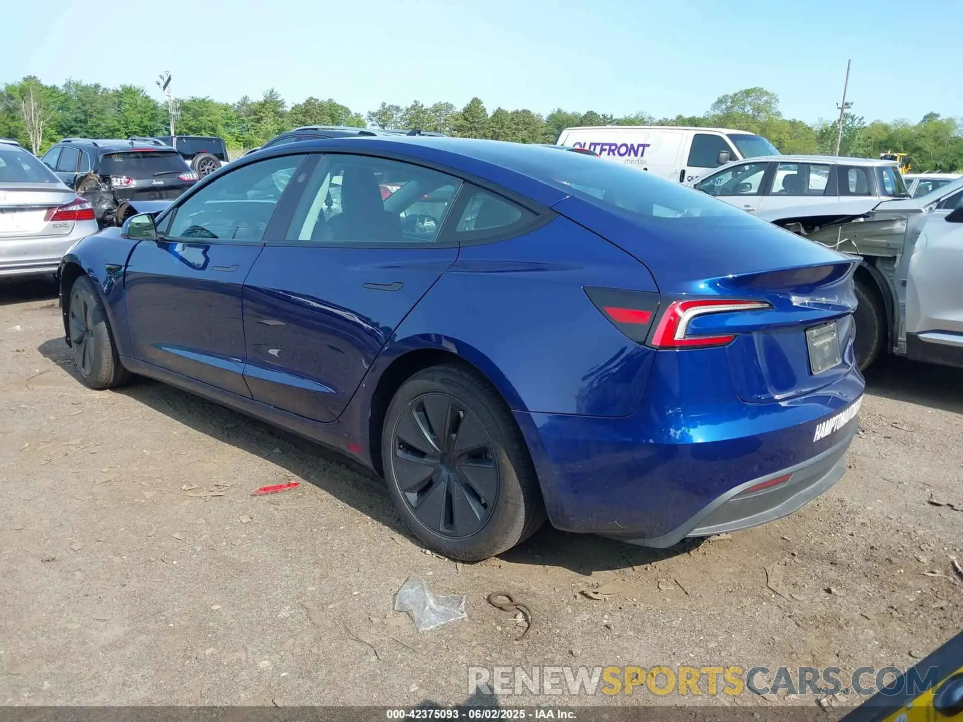3 Photograph of a damaged car 5YJ3E1EB9SF885625 TESLA MODEL 3 2025