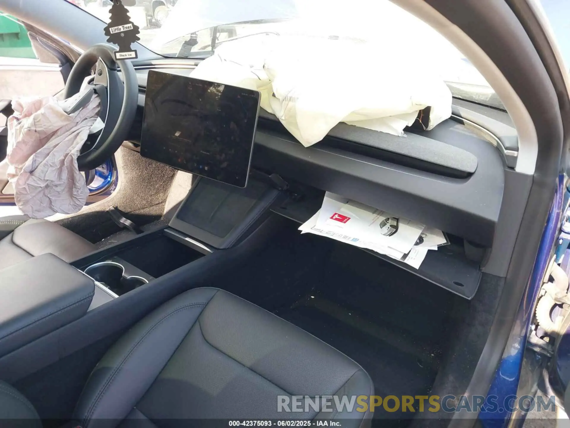 5 Photograph of a damaged car 5YJ3E1EB9SF885625 TESLA MODEL 3 2025