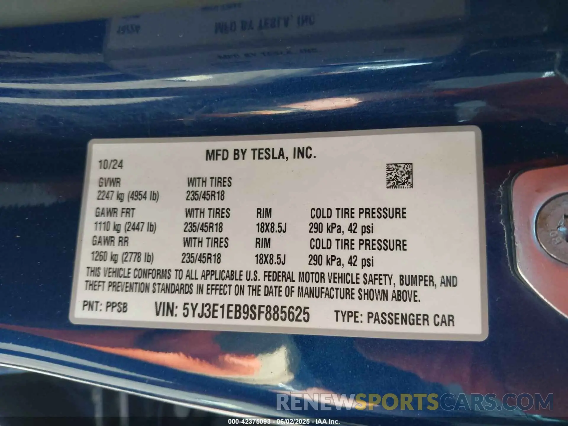 9 Photograph of a damaged car 5YJ3E1EB9SF885625 TESLA MODEL 3 2025