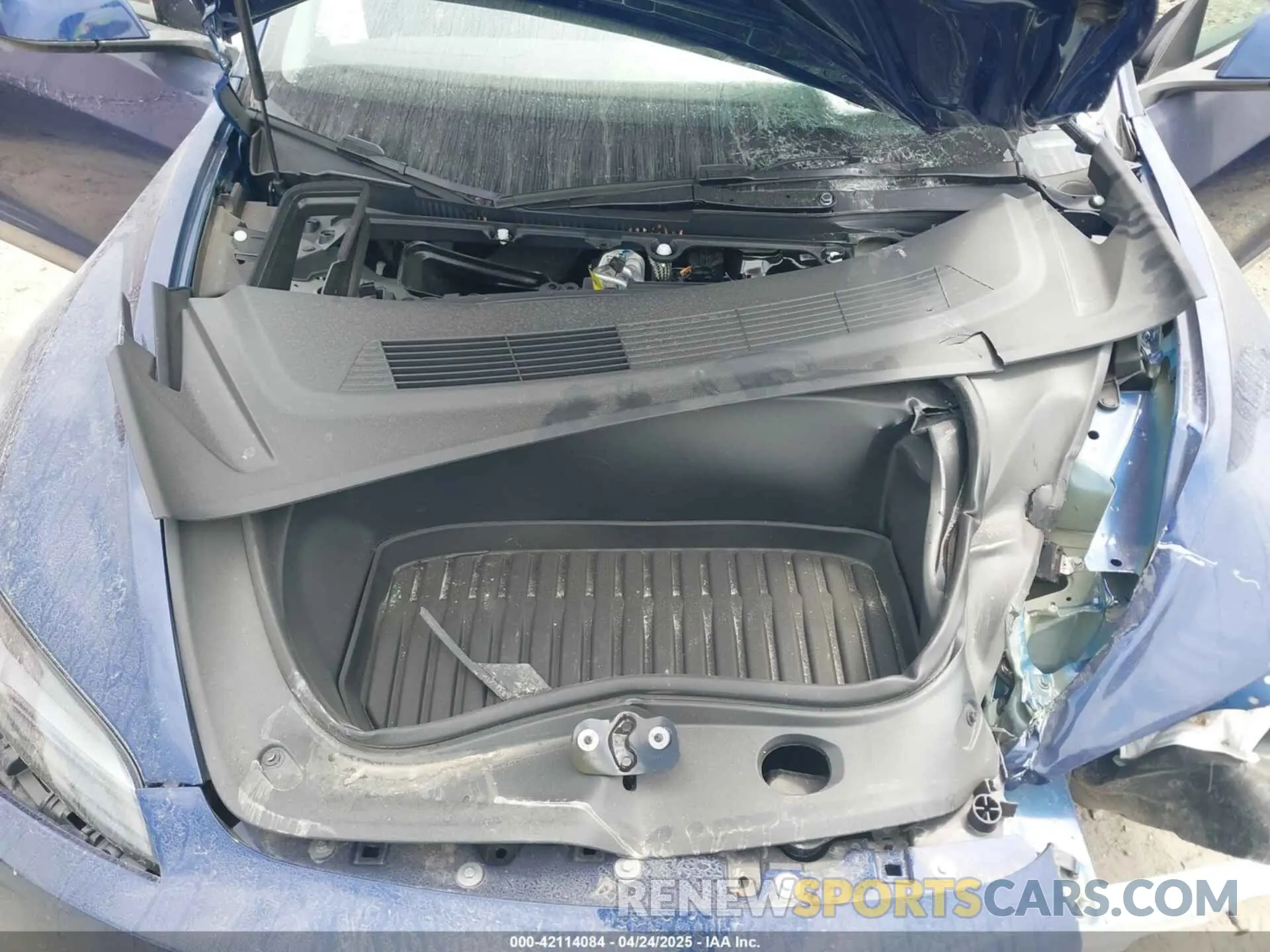 10 Фотография поврежденного автомобиля 5YJ3E1EB9SF940283 TESLA MODEL 3 2025