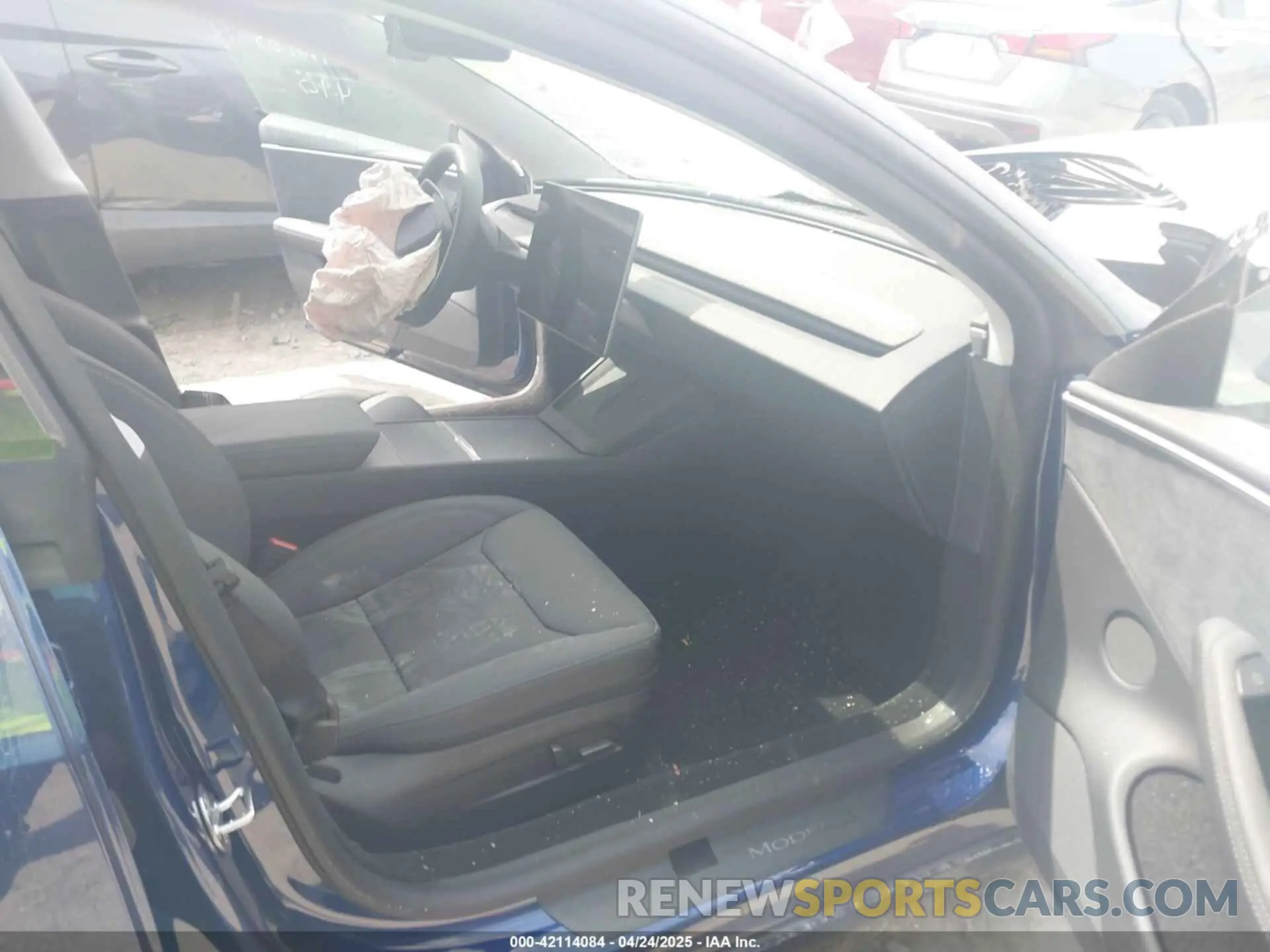 5 Фотография поврежденного автомобиля 5YJ3E1EB9SF940283 TESLA MODEL 3 2025