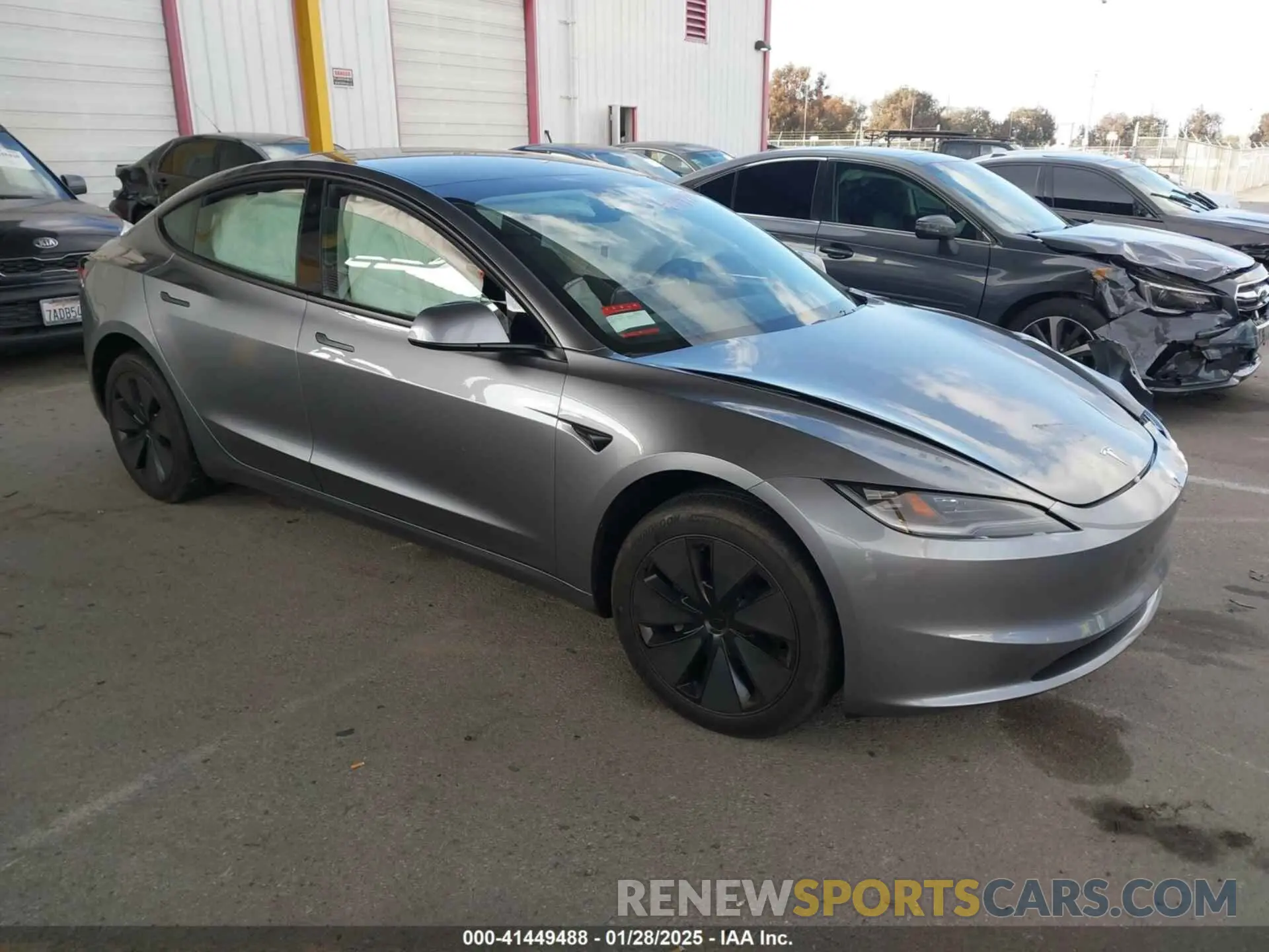 1 Photograph of a damaged car 5YJ3E1EBXSF912475 TESLA MODEL 3 2025