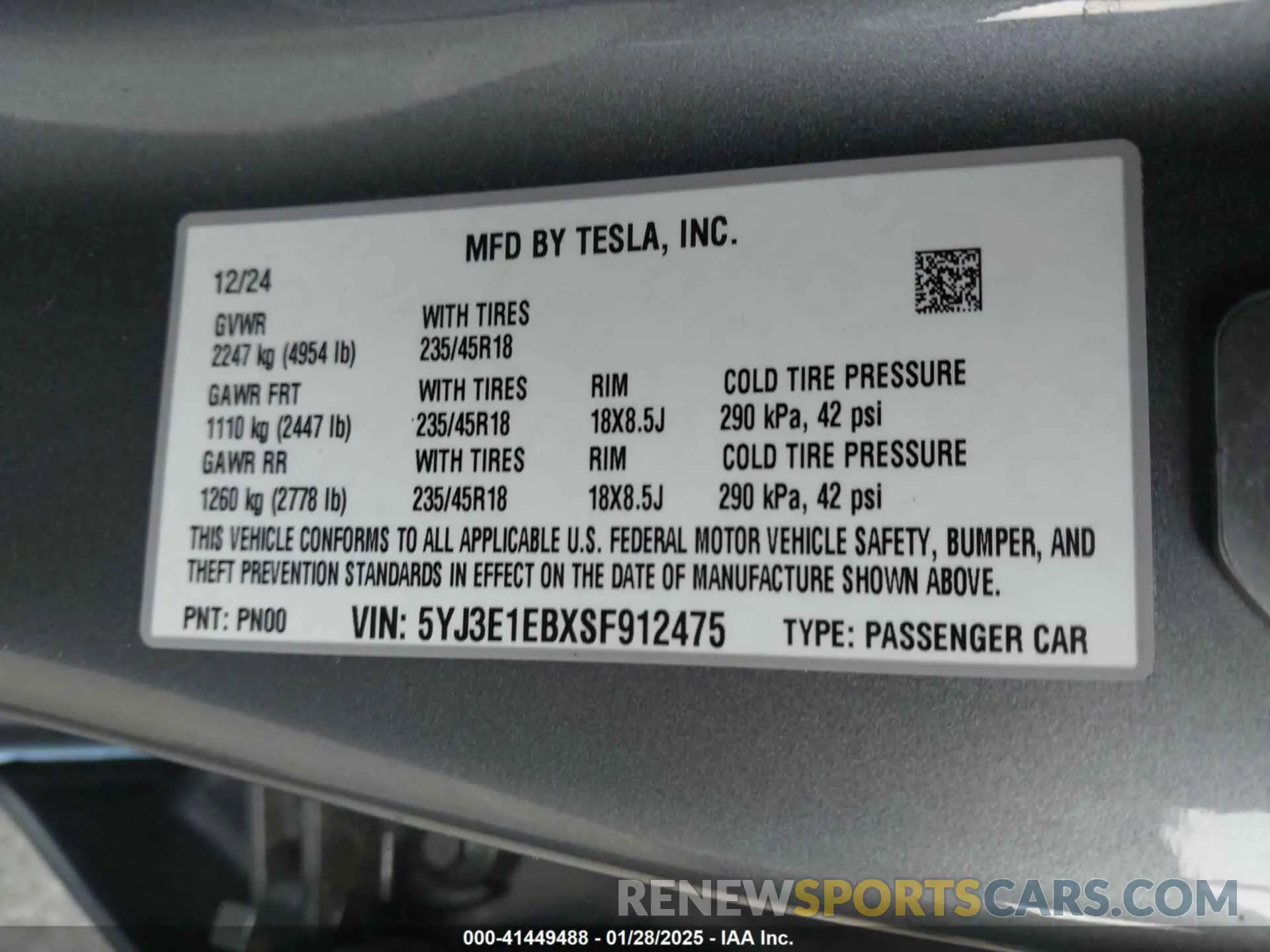 9 Photograph of a damaged car 5YJ3E1EBXSF912475 TESLA MODEL 3 2025