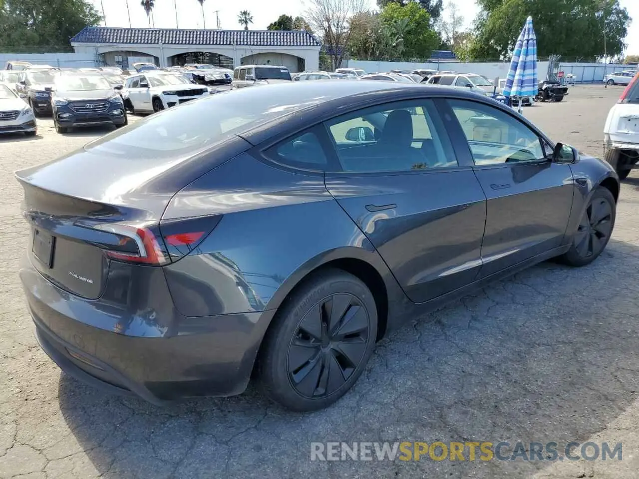 3 Photograph of a damaged car 5YJ3E1EBXSF939496 TESLA MODEL 3 2025