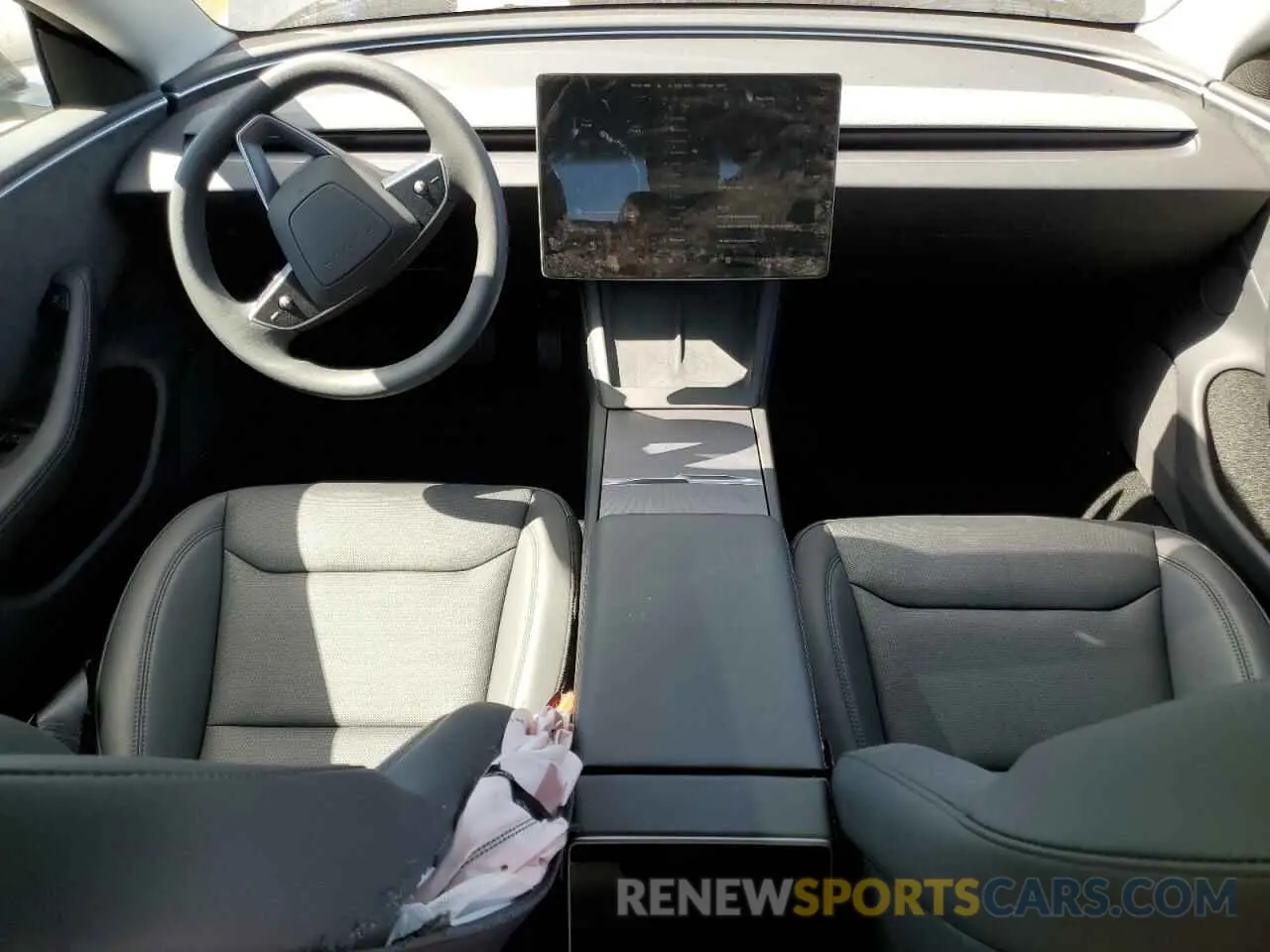 8 Photograph of a damaged car 5YJ3E1EBXSF939496 TESLA MODEL 3 2025