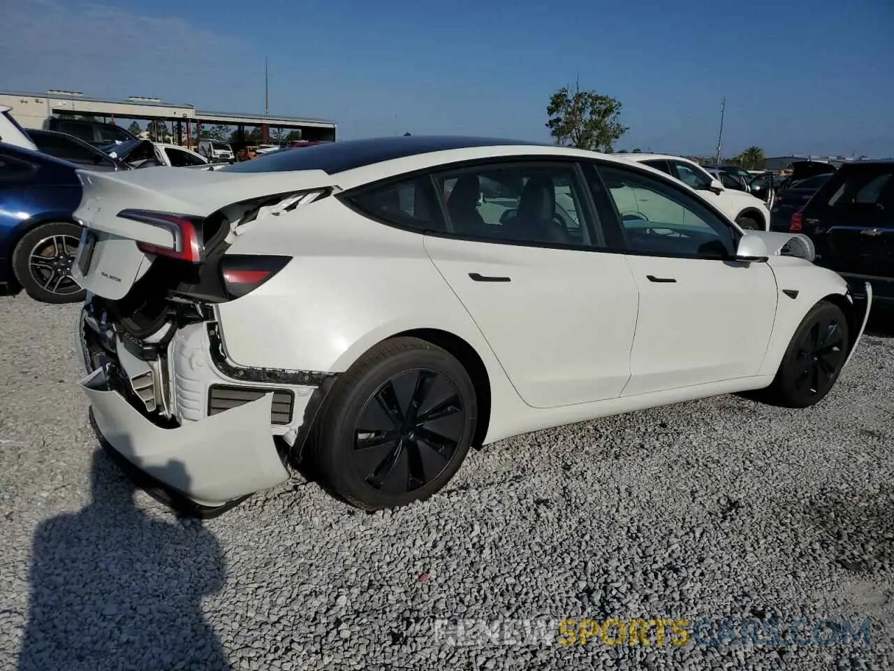 3 Фотография поврежденного автомобиля 5YJ3E1EBXSF951972 TESLA MODEL 3 2025