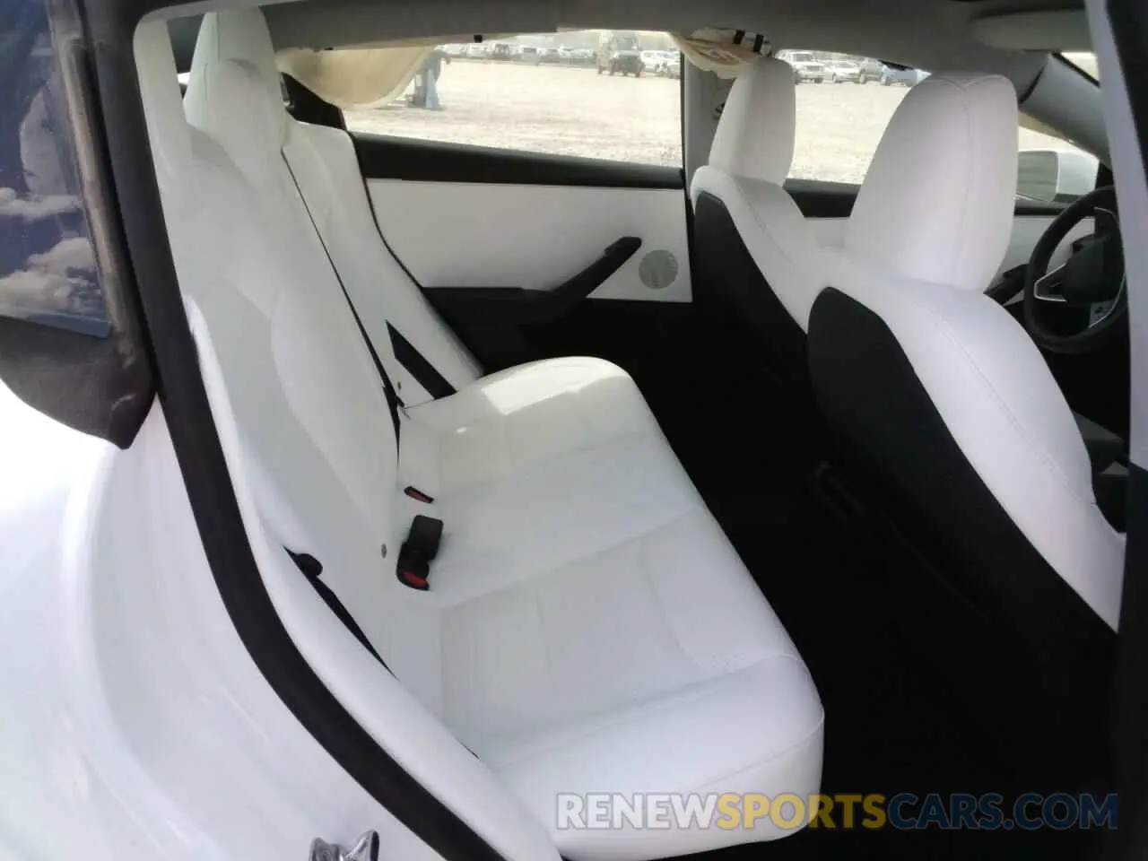 10 Фотография поврежденного автомобиля 5YJ3E1EBXSF968724 TESLA MODEL 3 2025
