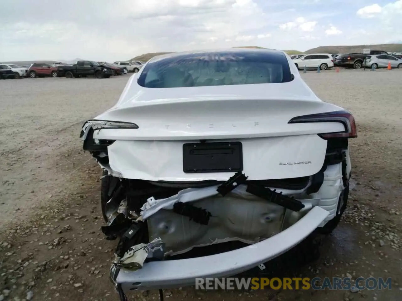6 Фотография поврежденного автомобиля 5YJ3E1EBXSF968724 TESLA MODEL 3 2025
