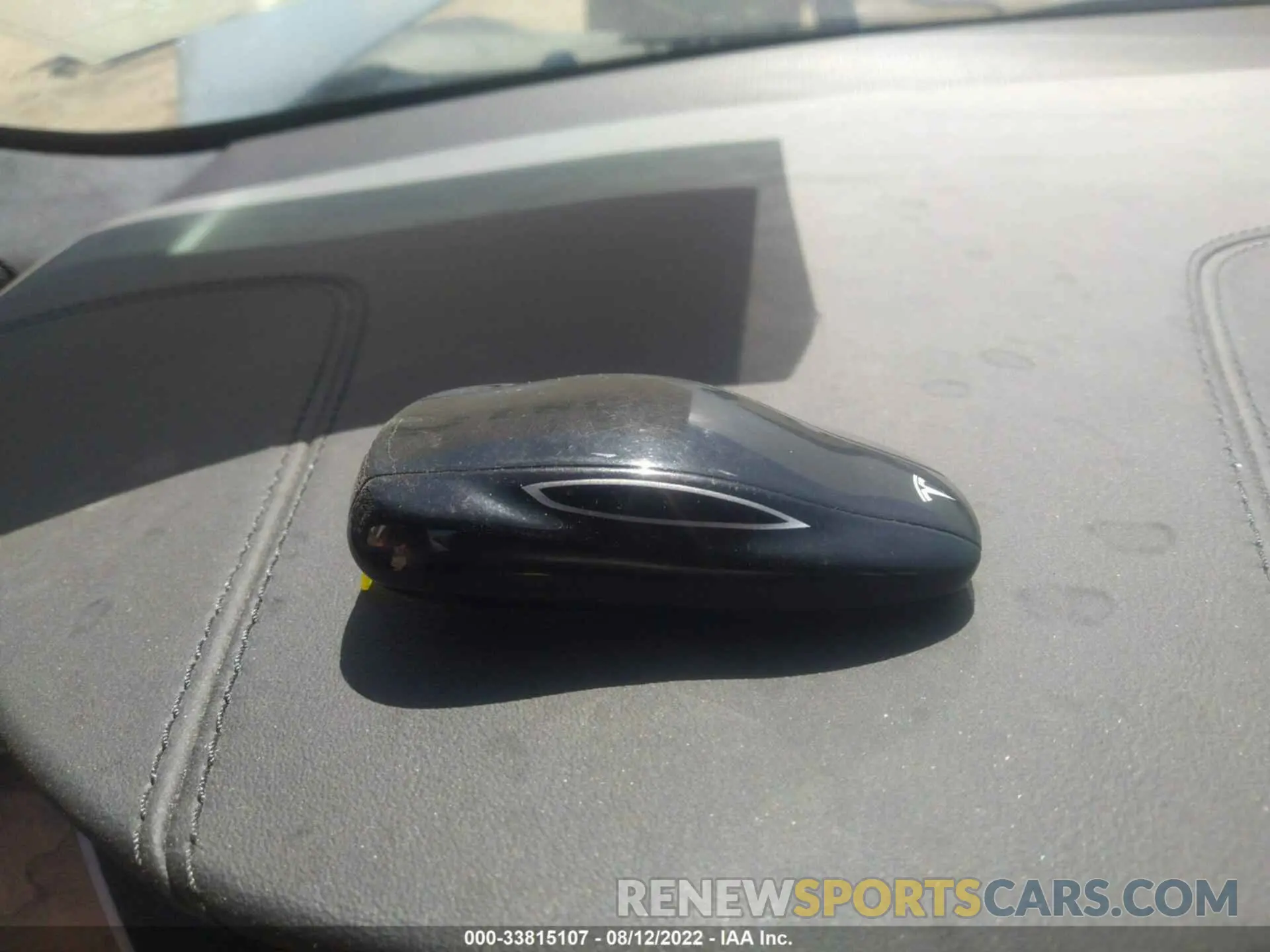 11 Photograph of a damaged car 5YJSA1E20KF348052 TESLA MODEL S 2019