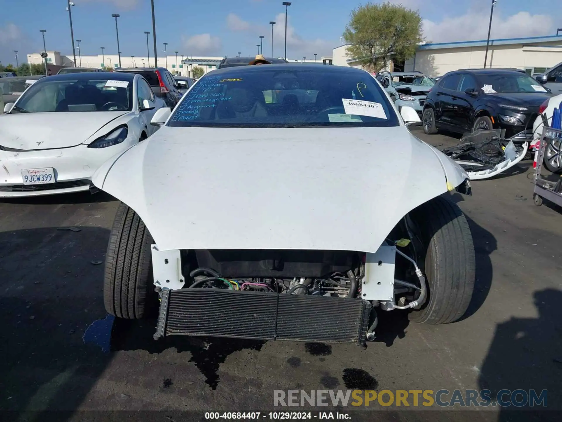 13 Photograph of a damaged car 5YJSA1E20KF348746 TESLA MODEL S 2019