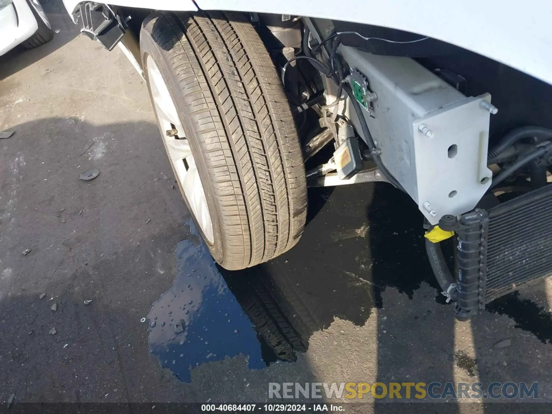 21 Photograph of a damaged car 5YJSA1E20KF348746 TESLA MODEL S 2019