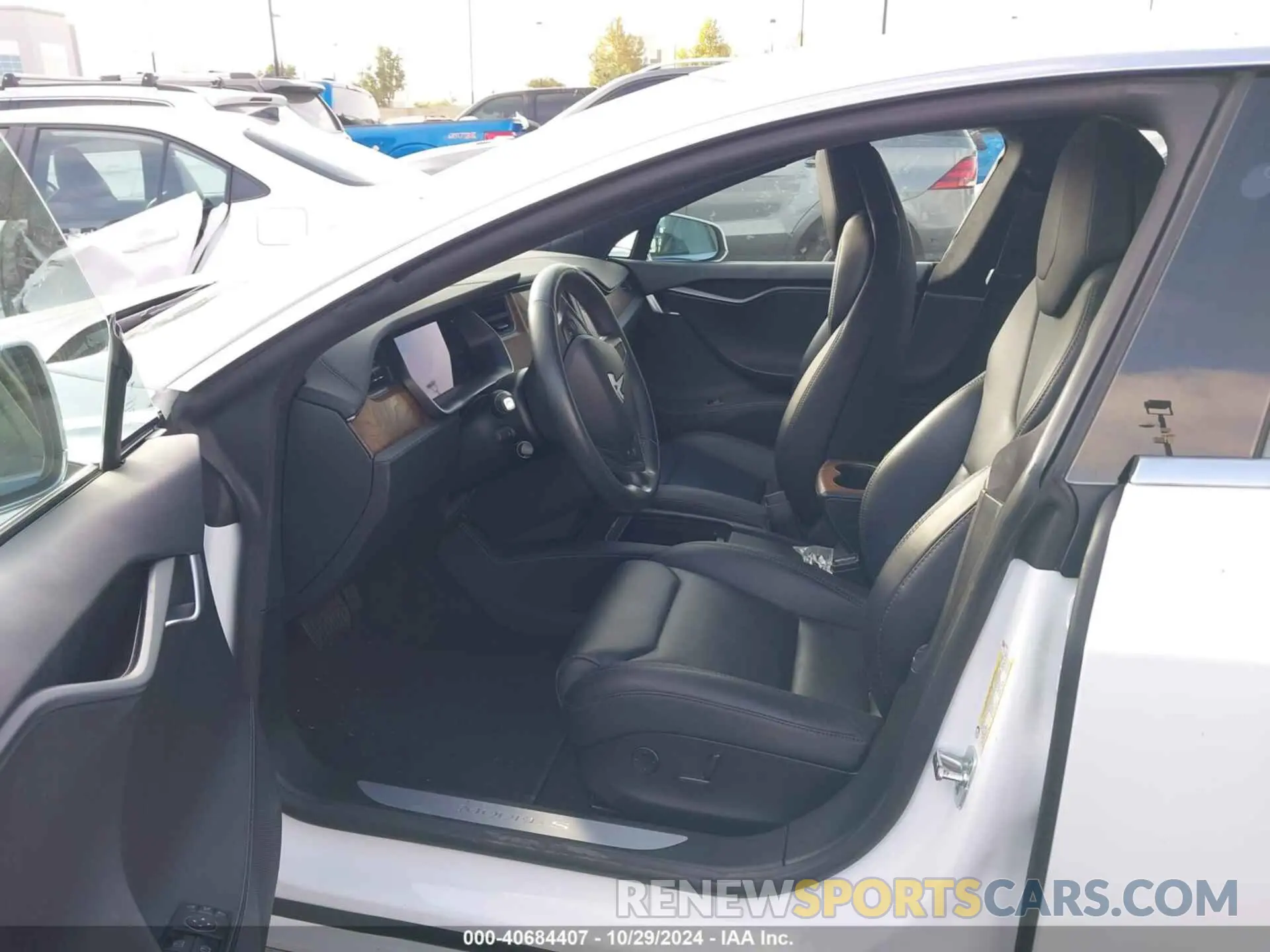 5 Photograph of a damaged car 5YJSA1E20KF348746 TESLA MODEL S 2019