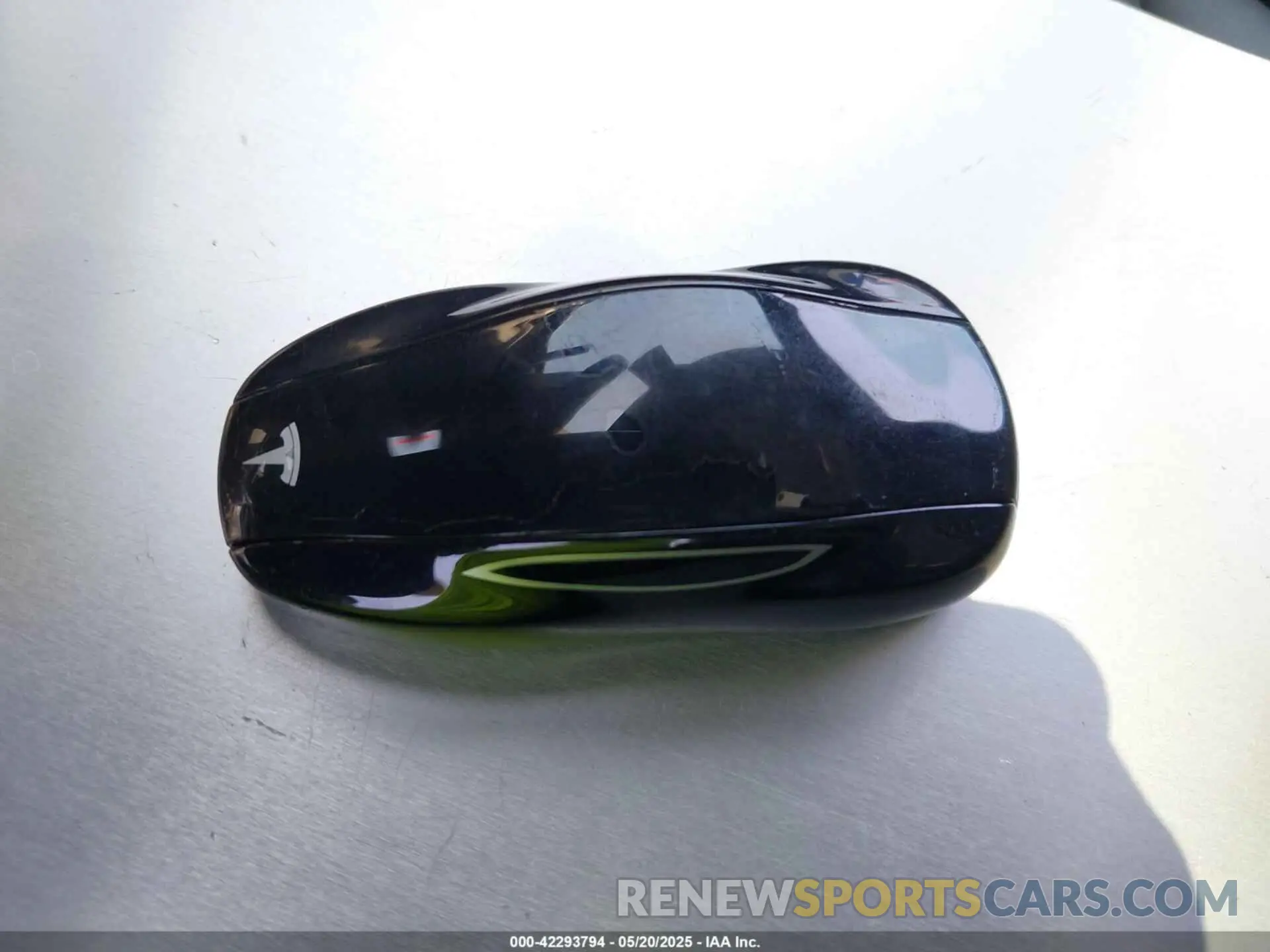 11 Photograph of a damaged car 5YJSA1E22KF304098 TESLA MODEL S 2019