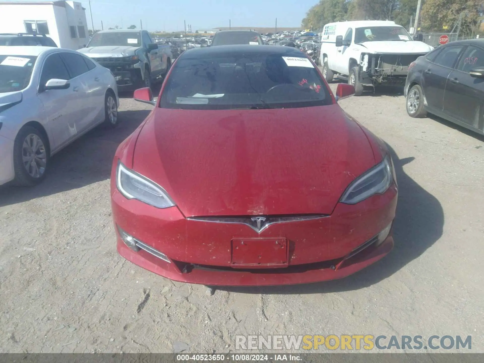 13 Photograph of a damaged car 5YJSA1E22KF309088 TESLA MODEL S 2019