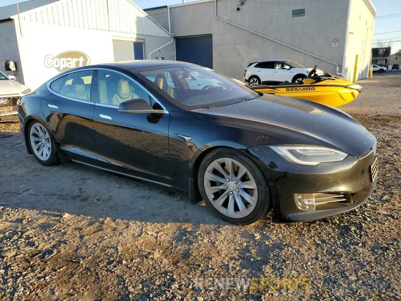 4 Photograph of a damaged car 5YJSA1E23KF330239 TESLA MODEL S 2019