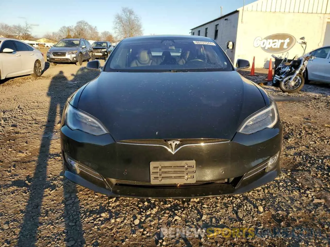 5 Photograph of a damaged car 5YJSA1E23KF330239 TESLA MODEL S 2019