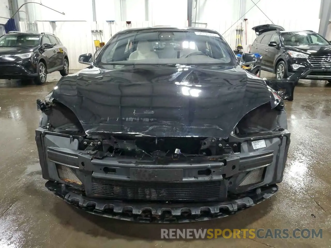 5 Photograph of a damaged car 5YJSA1E25KF310915 TESLA MODEL S 2019