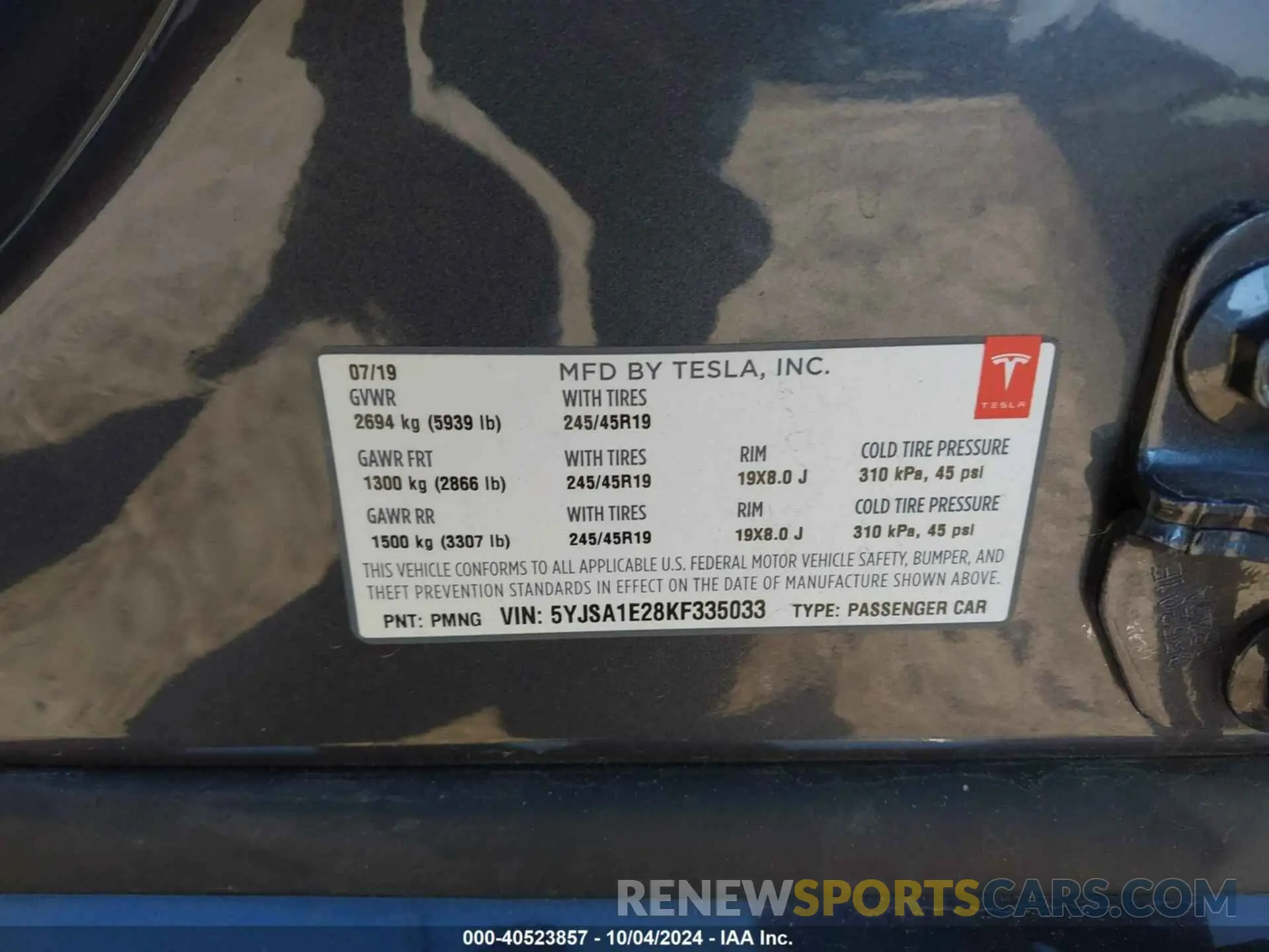 9 Photograph of a damaged car 5YJSA1E28KF335033 TESLA MODEL S 2019