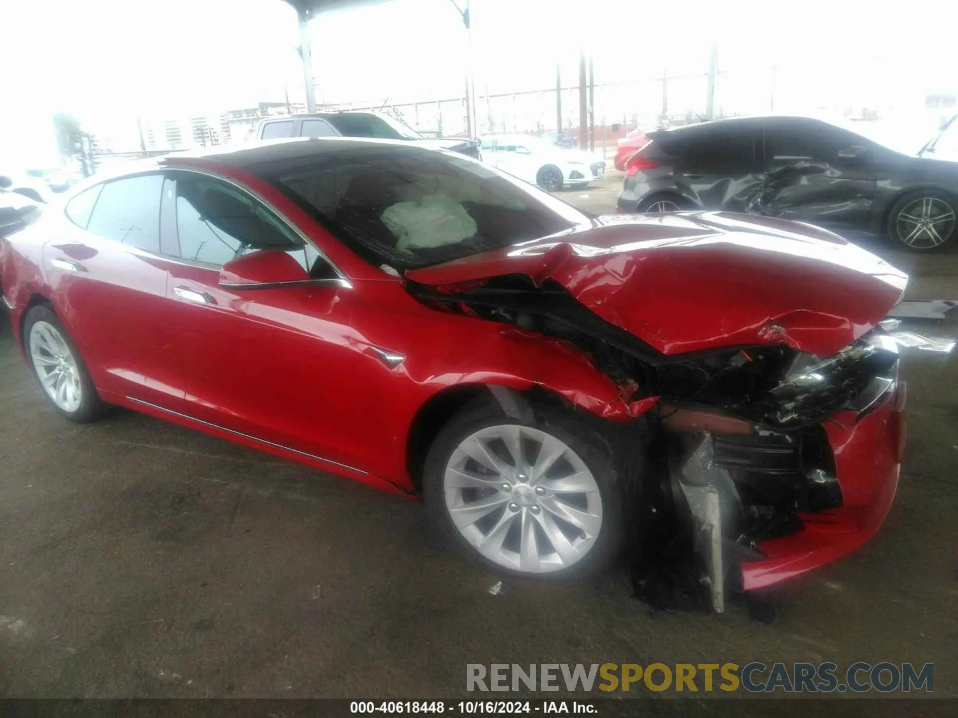 1 Фотография поврежденного автомобиля 5YJSA1E28KF335260 TESLA MODEL S 2019