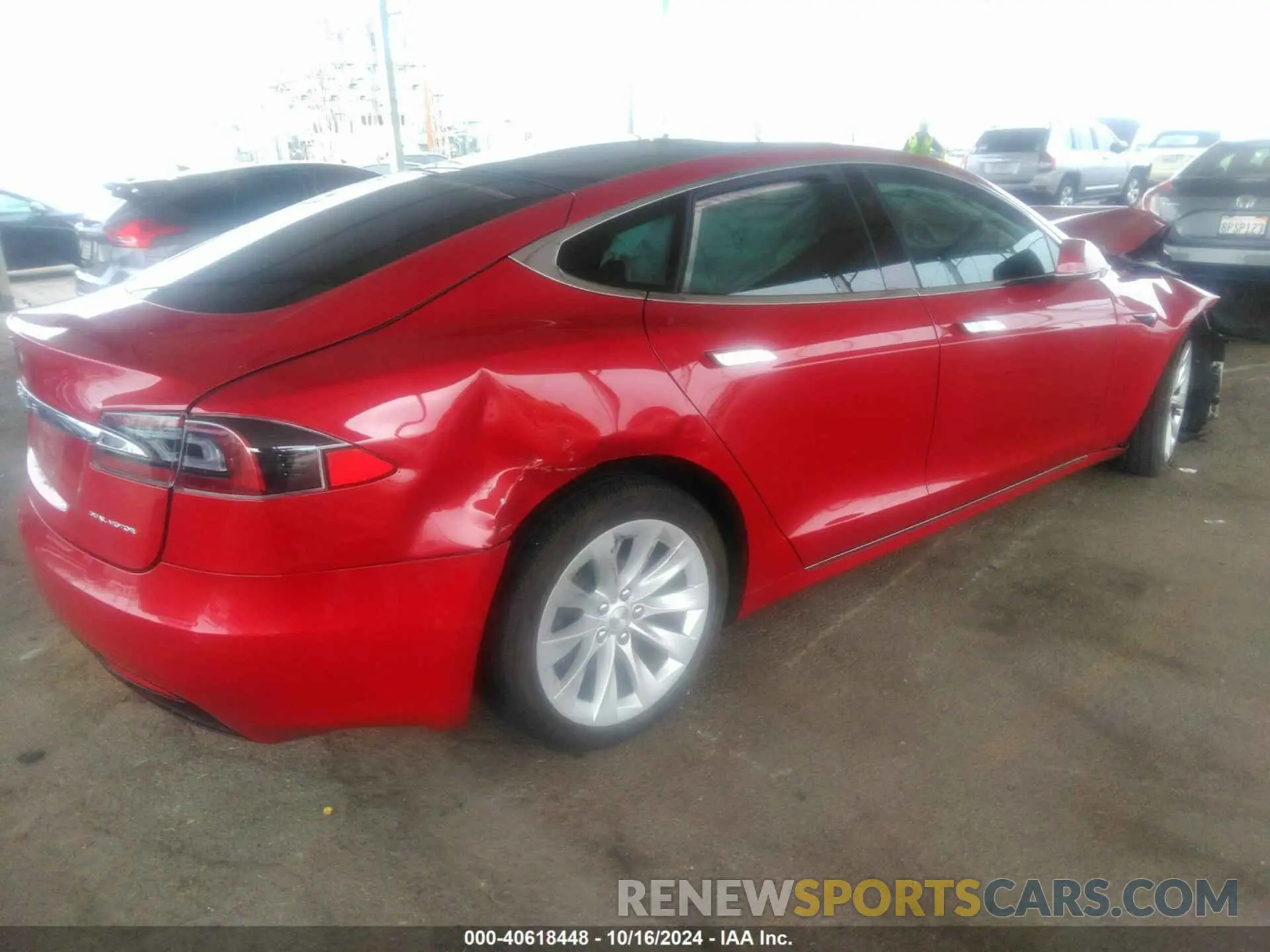 4 Фотография поврежденного автомобиля 5YJSA1E28KF335260 TESLA MODEL S 2019