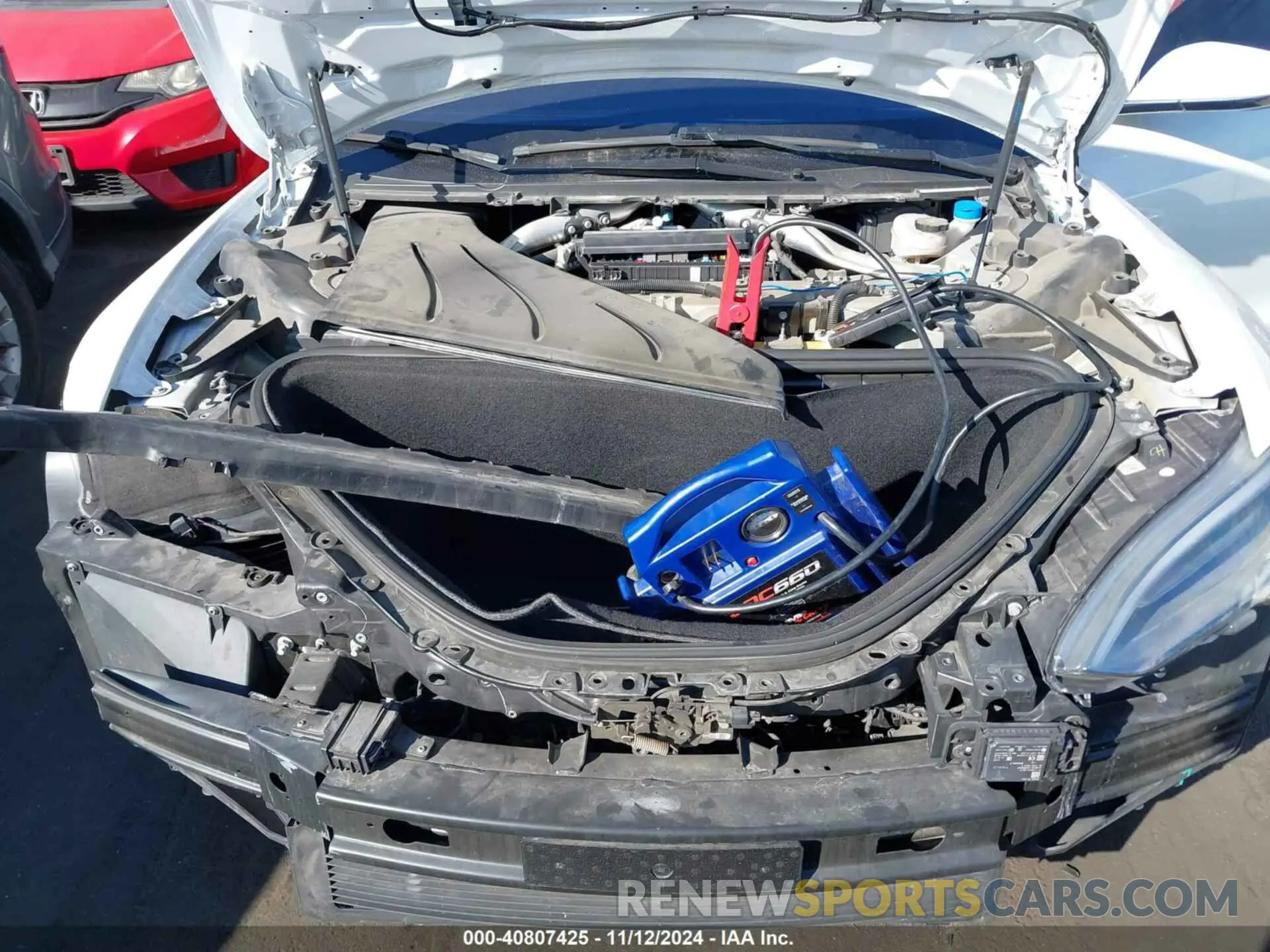 10 Photograph of a damaged car 5YJSA1E29KF309492 TESLA MODEL S 2019