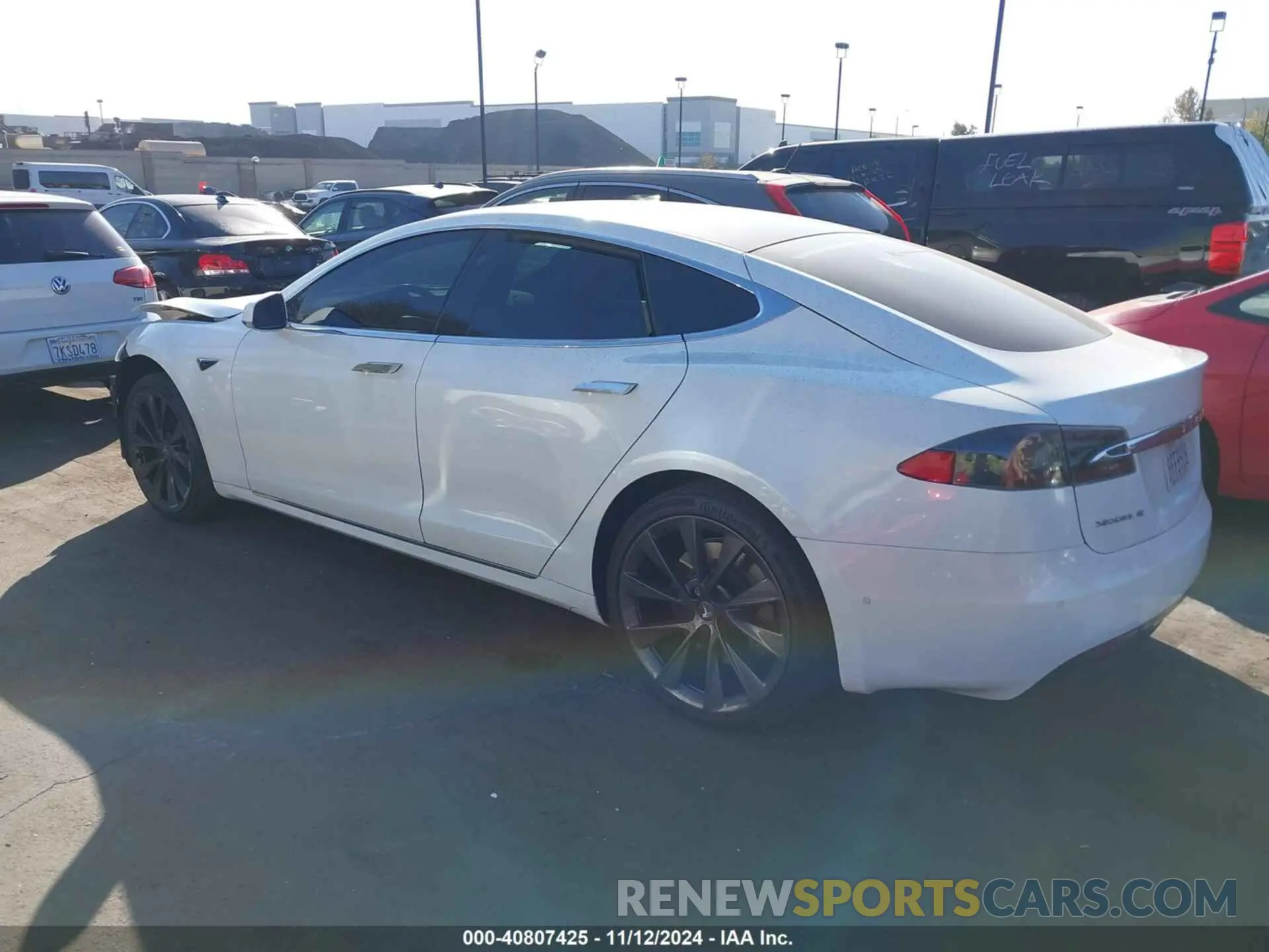 15 Photograph of a damaged car 5YJSA1E29KF309492 TESLA MODEL S 2019