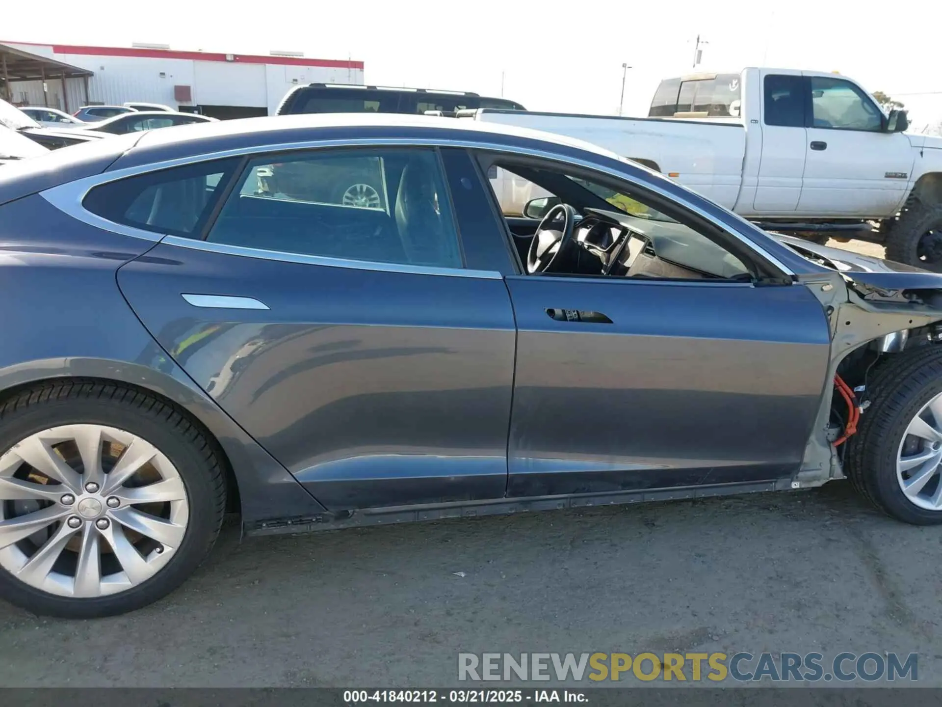 14 Фотография поврежденного автомобиля 5YJSA1E29KF348051 TESLA MODEL S 2019