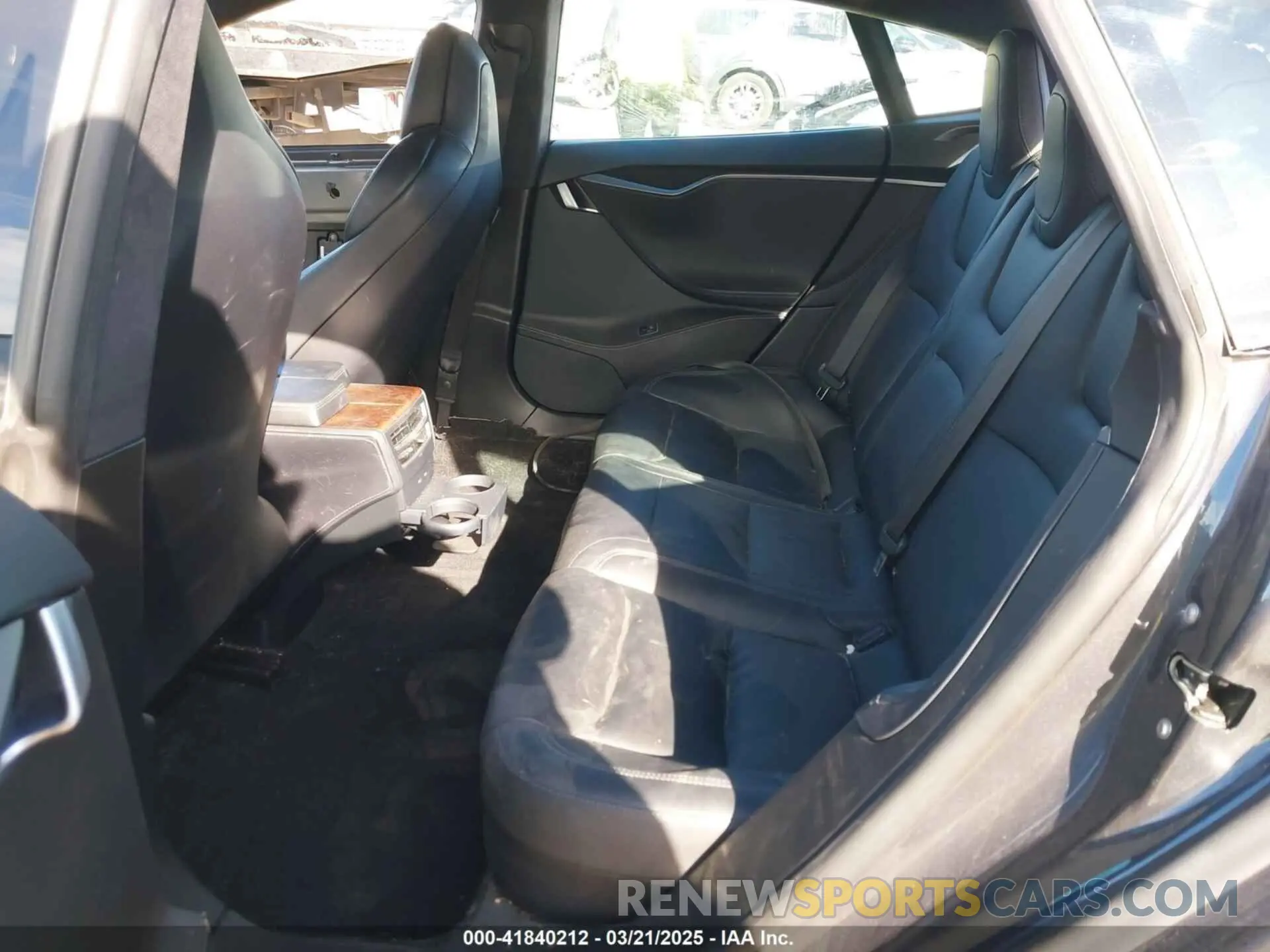 8 Фотография поврежденного автомобиля 5YJSA1E29KF348051 TESLA MODEL S 2019