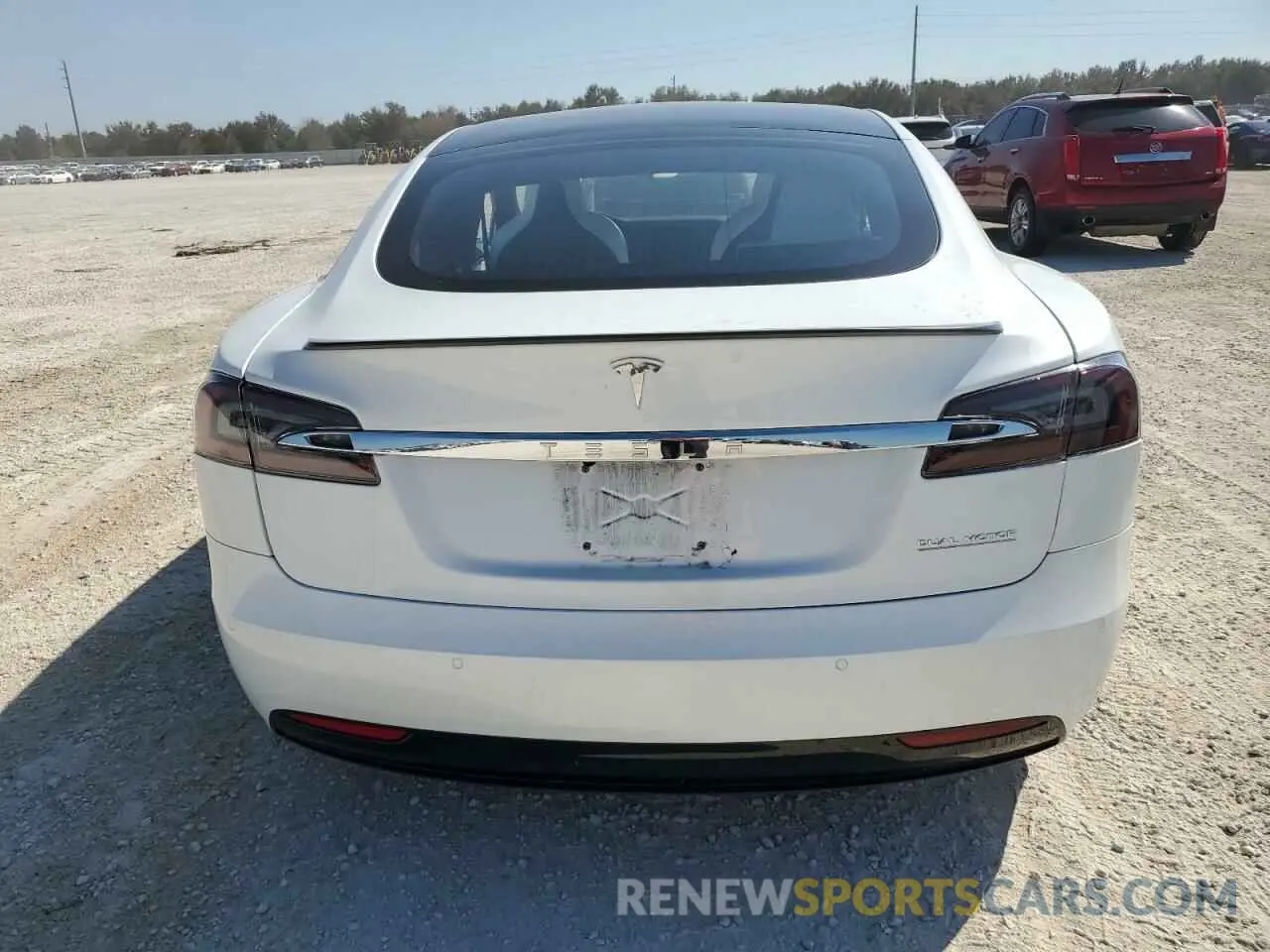 6 Photograph of a damaged car 5YJSA1E43KF337399 TESLA MODEL S 2019