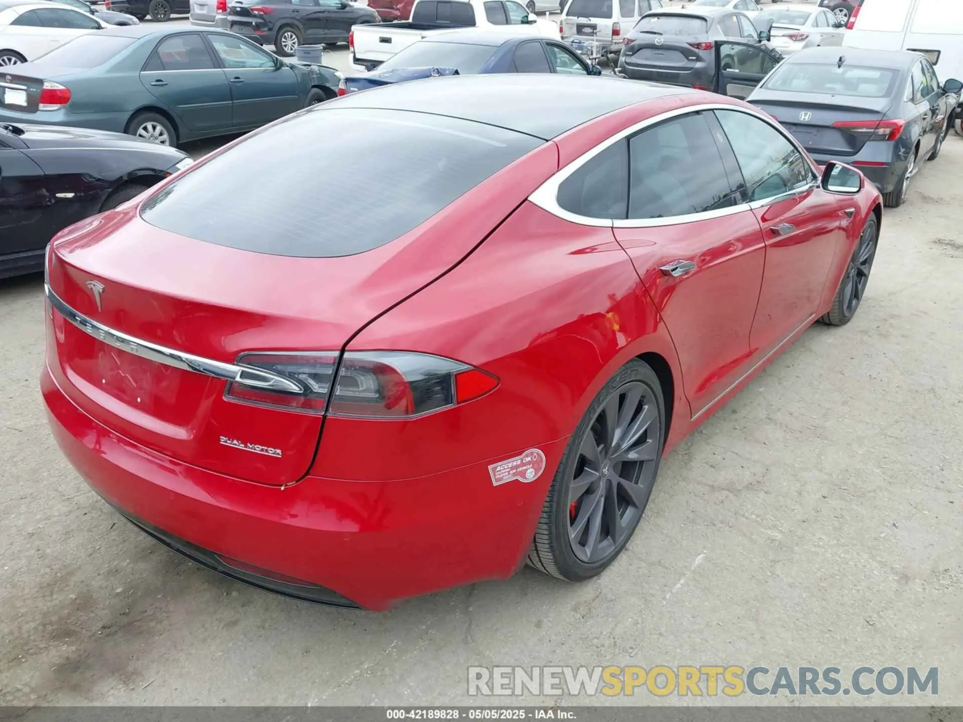4 Фотография поврежденного автомобиля 5YJSA1E46KF332066 TESLA MODEL S 2019