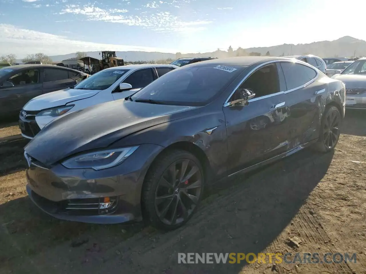 1 Фотография поврежденного автомобиля 5YJSA1E49KF313589 TESLA MODEL S 2019
