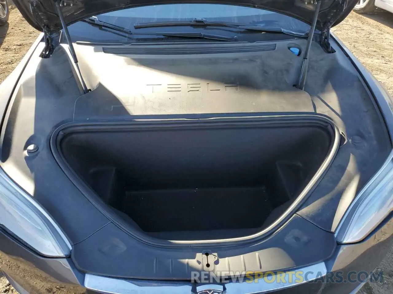 13 Фотография поврежденного автомобиля 5YJSA1E49KF313589 TESLA MODEL S 2019