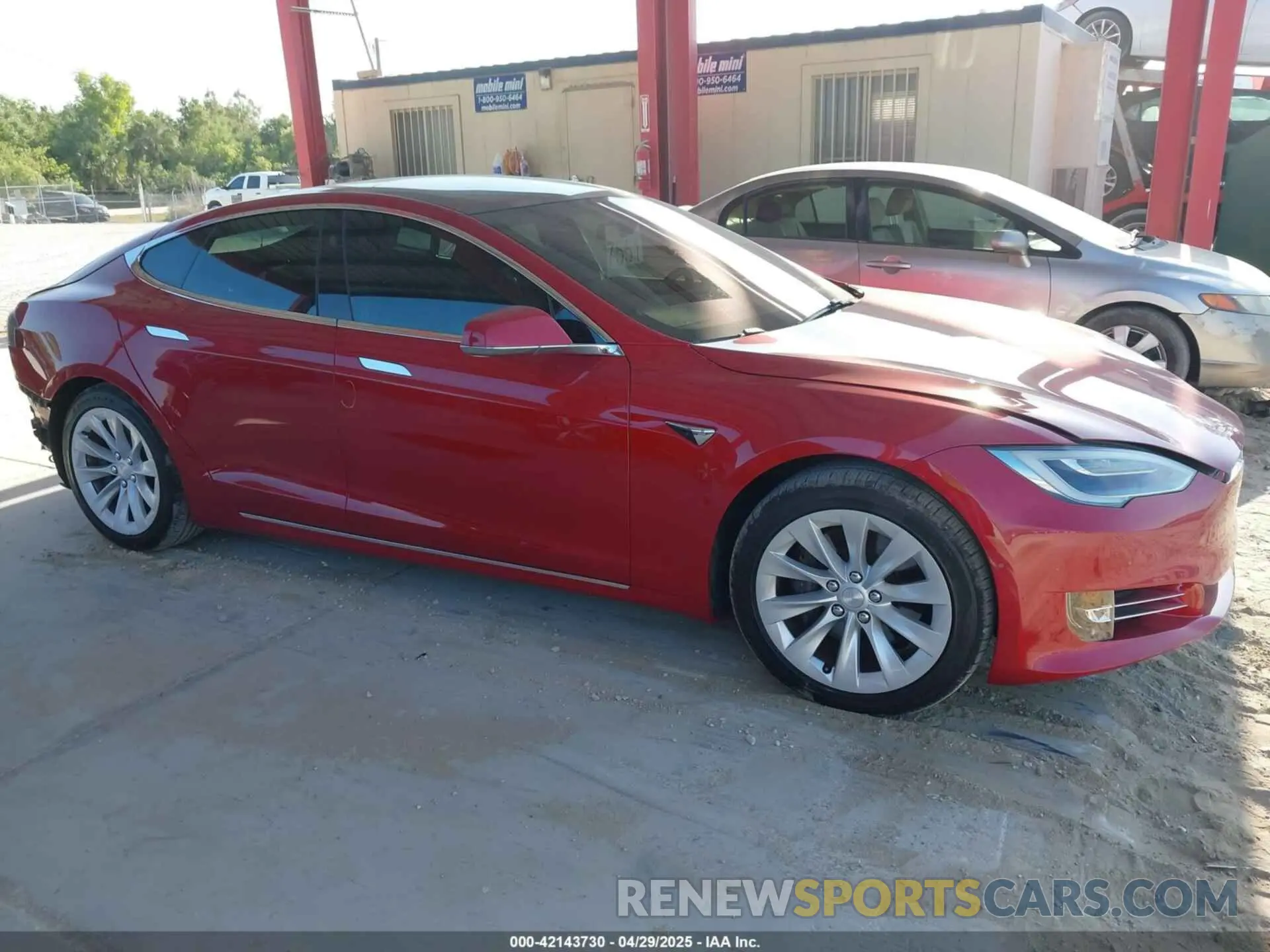 14 Фотография поврежденного автомобиля 5YJSA1E20LF360347 TESLA MODEL S 2020