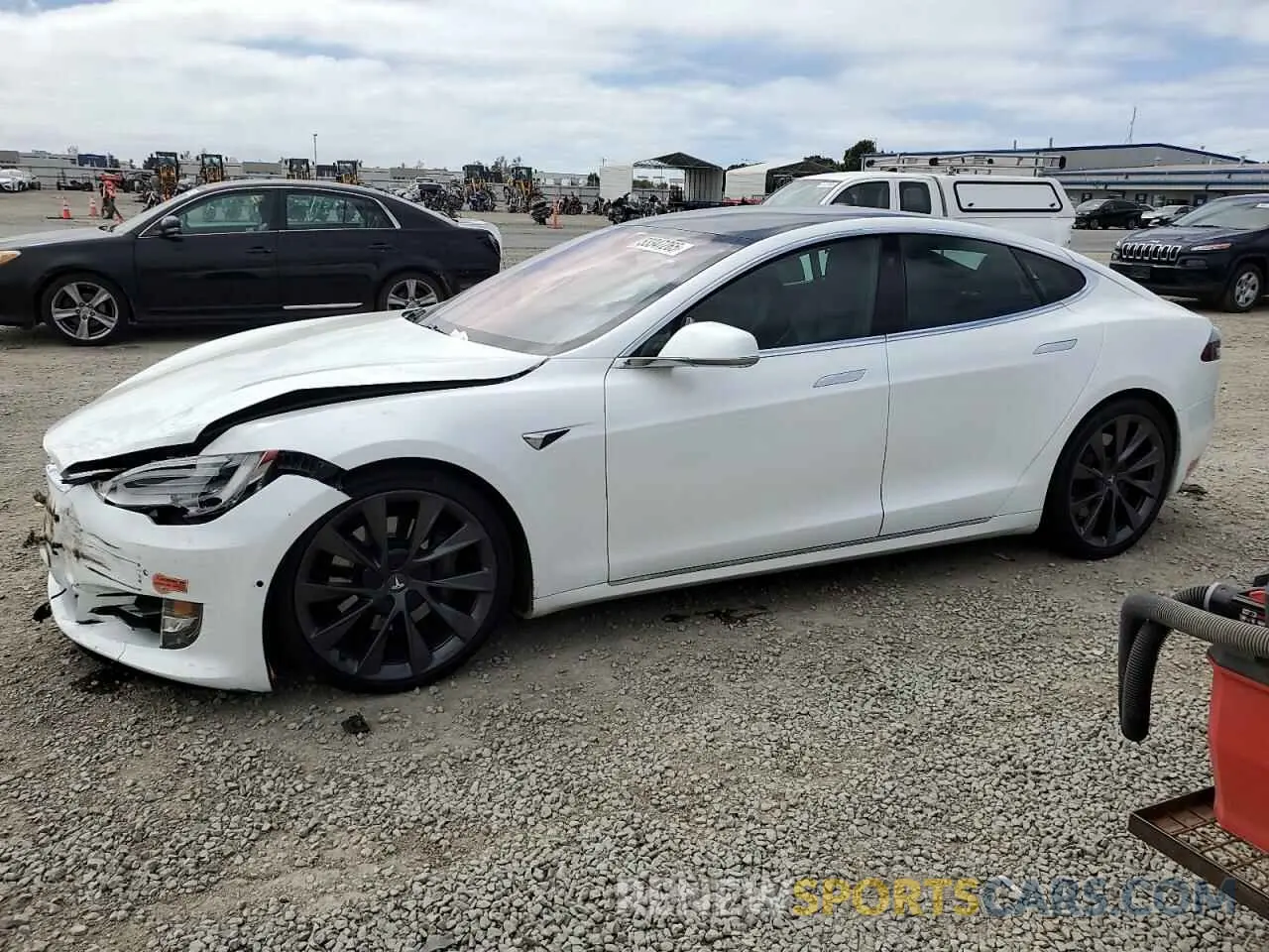 1 Photograph of a damaged car 5YJSA1E20LF364981 TESLA MODEL S 2020