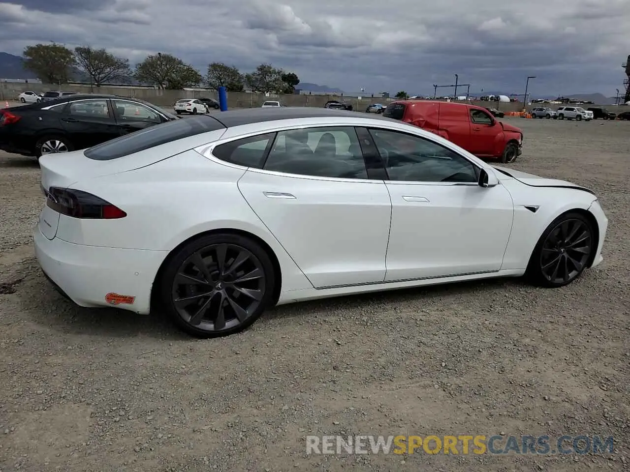 3 Photograph of a damaged car 5YJSA1E20LF364981 TESLA MODEL S 2020