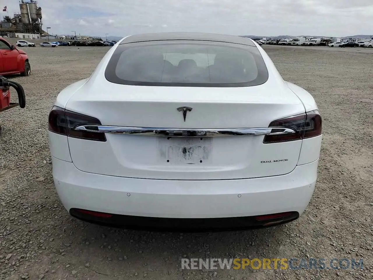 6 Photograph of a damaged car 5YJSA1E20LF364981 TESLA MODEL S 2020