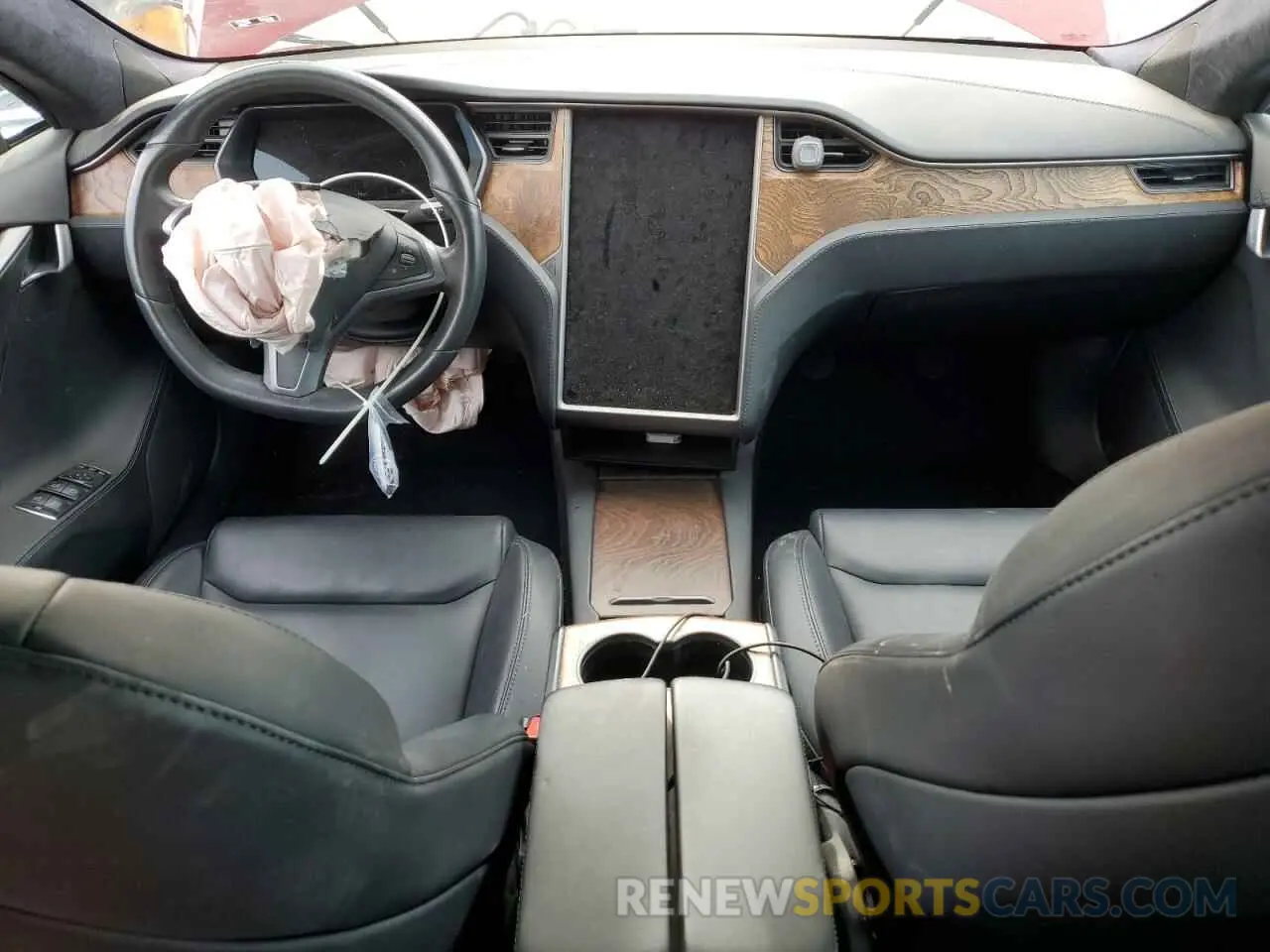 8 Photograph of a damaged car 5YJSA1E22LF401139 TESLA MODEL S 2020