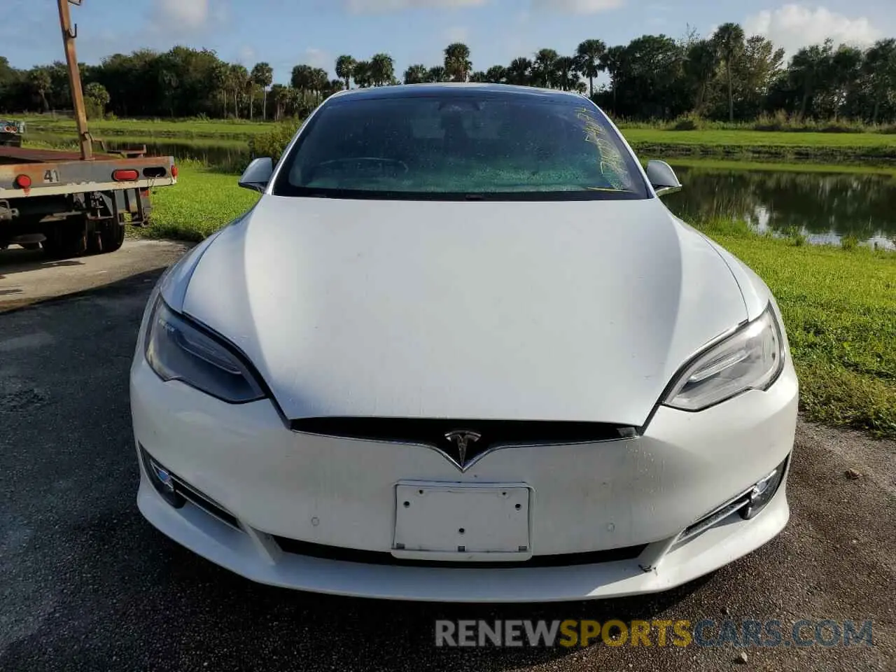 5 Фотография поврежденного автомобиля 5YJSA1E22LF415008 TESLA MODEL S 2020