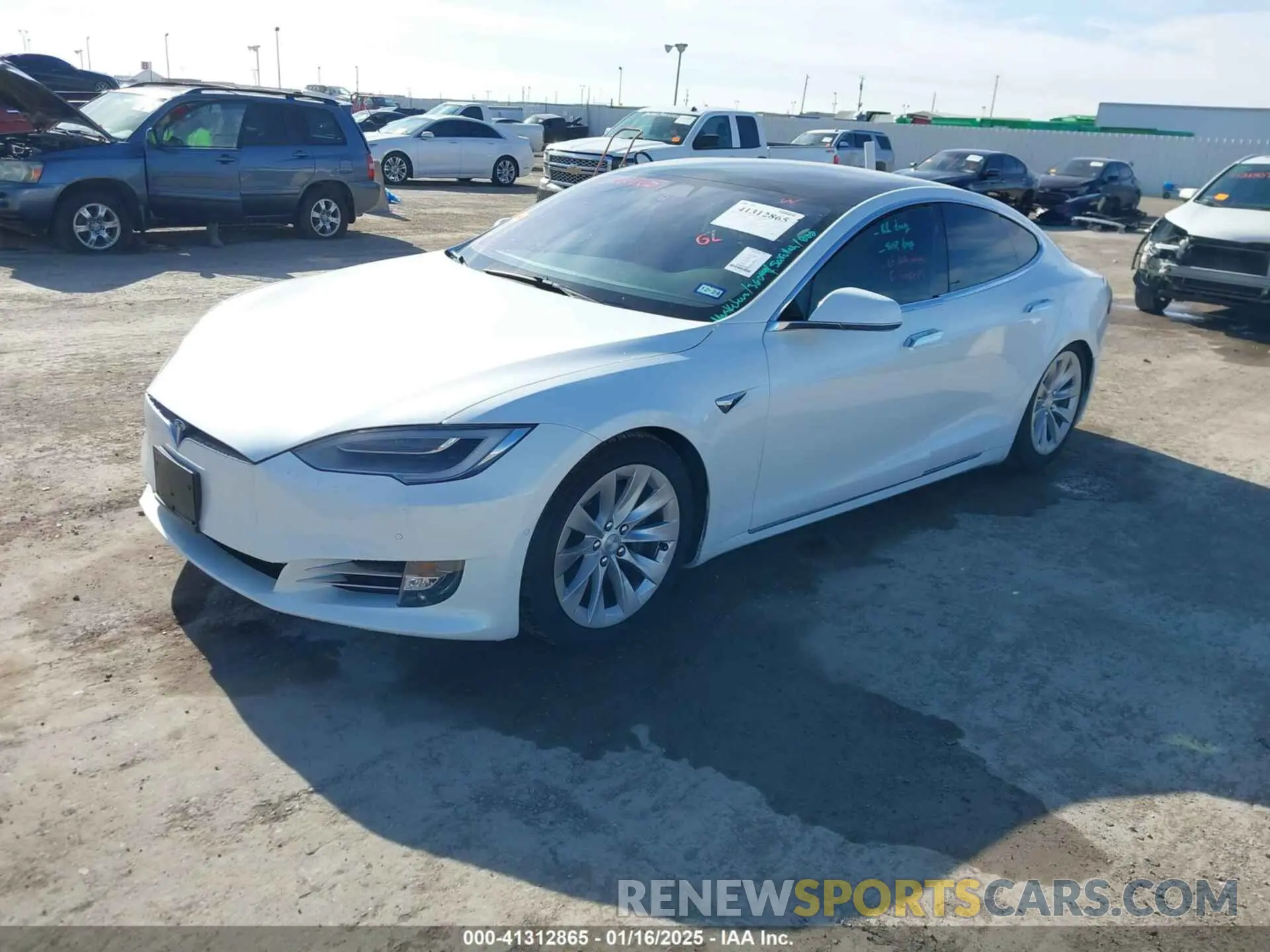 2 Photograph of a damaged car 5YJSA1E23LF360441 TESLA MODEL S 2020