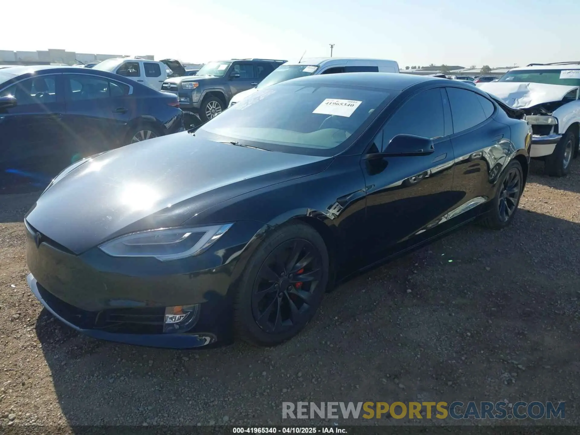 2 Photograph of a damaged car 5YJSA1E24LF381878 TESLA MODEL S 2020